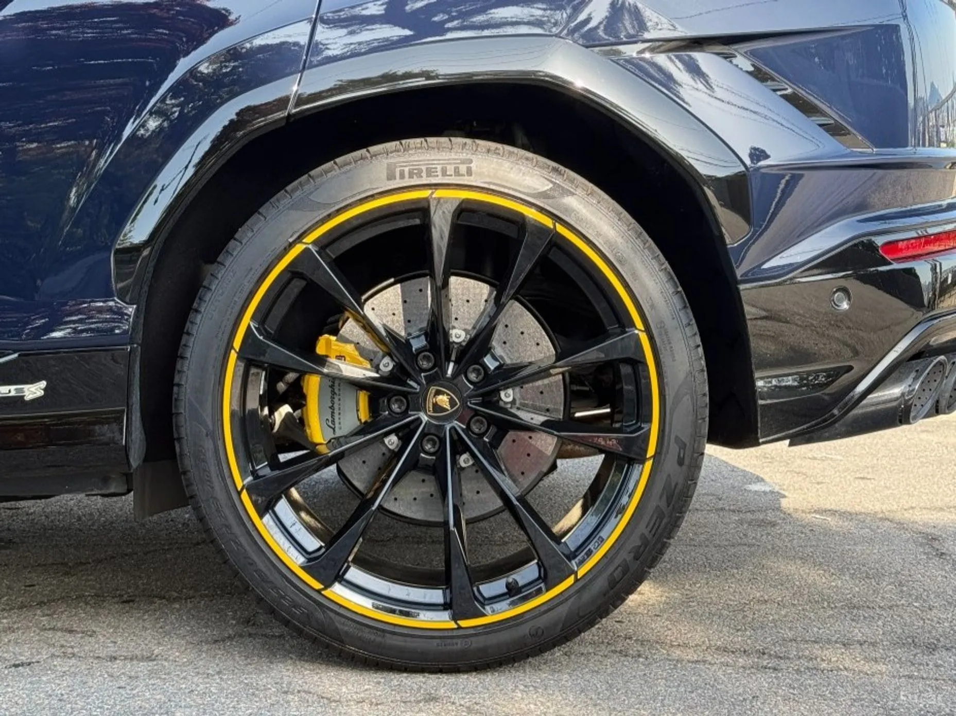 Lamborghini Urus превью 7