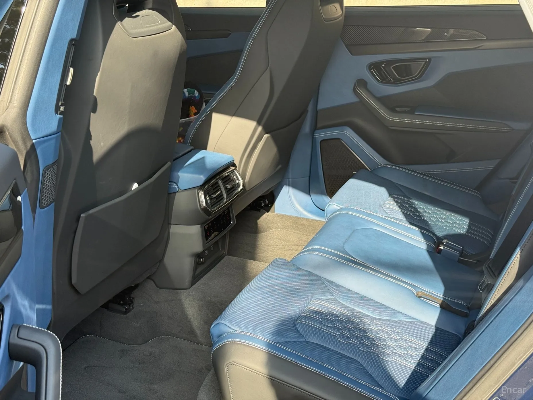 Lamborghini Urus превью 8