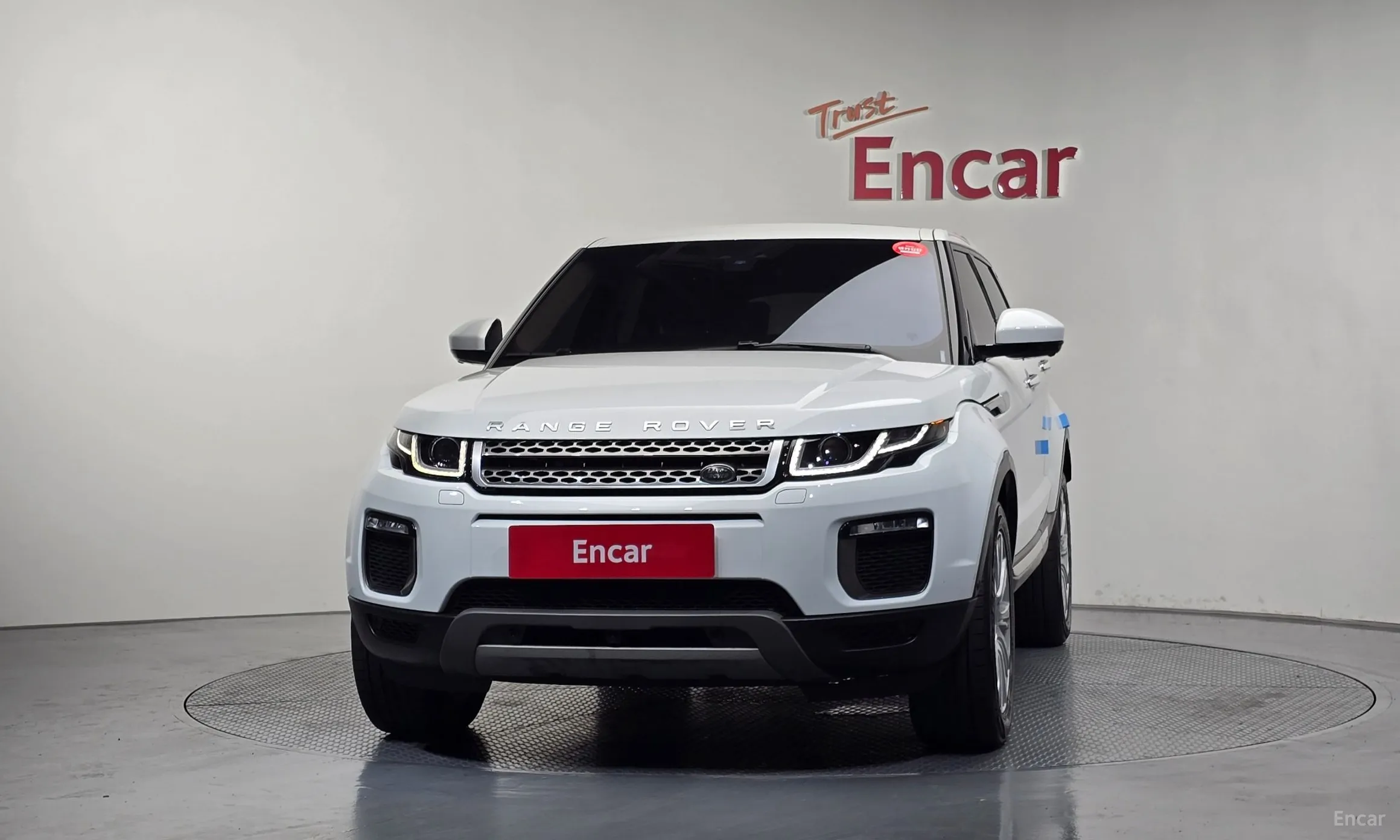 Land Rover Range Rover Evoque превью 3