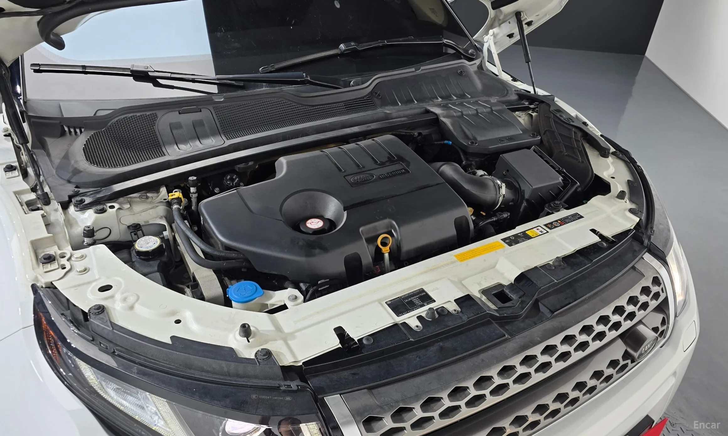 Land Rover Range Rover Evoque превью 6