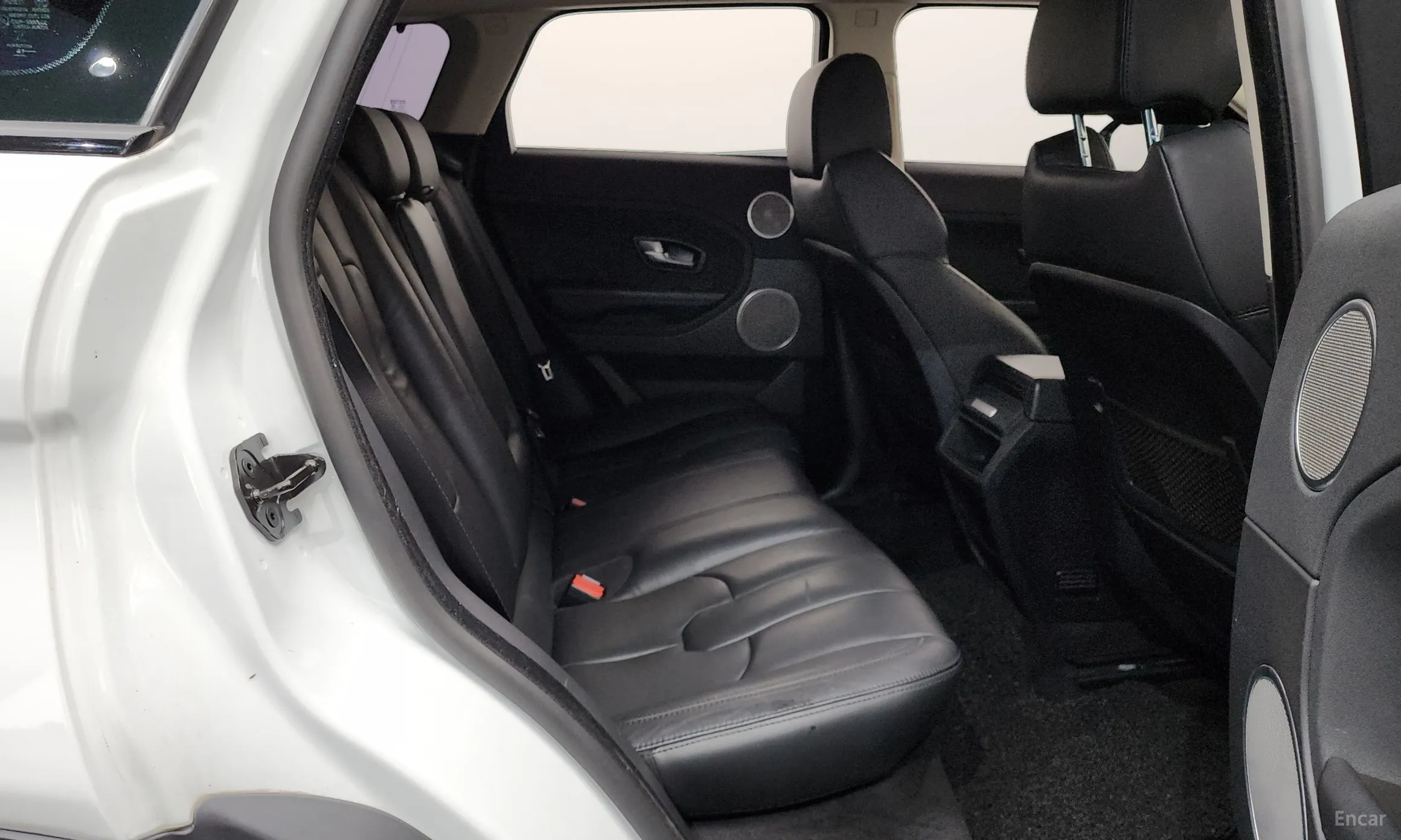 Land Rover Range Rover Evoque превью 11