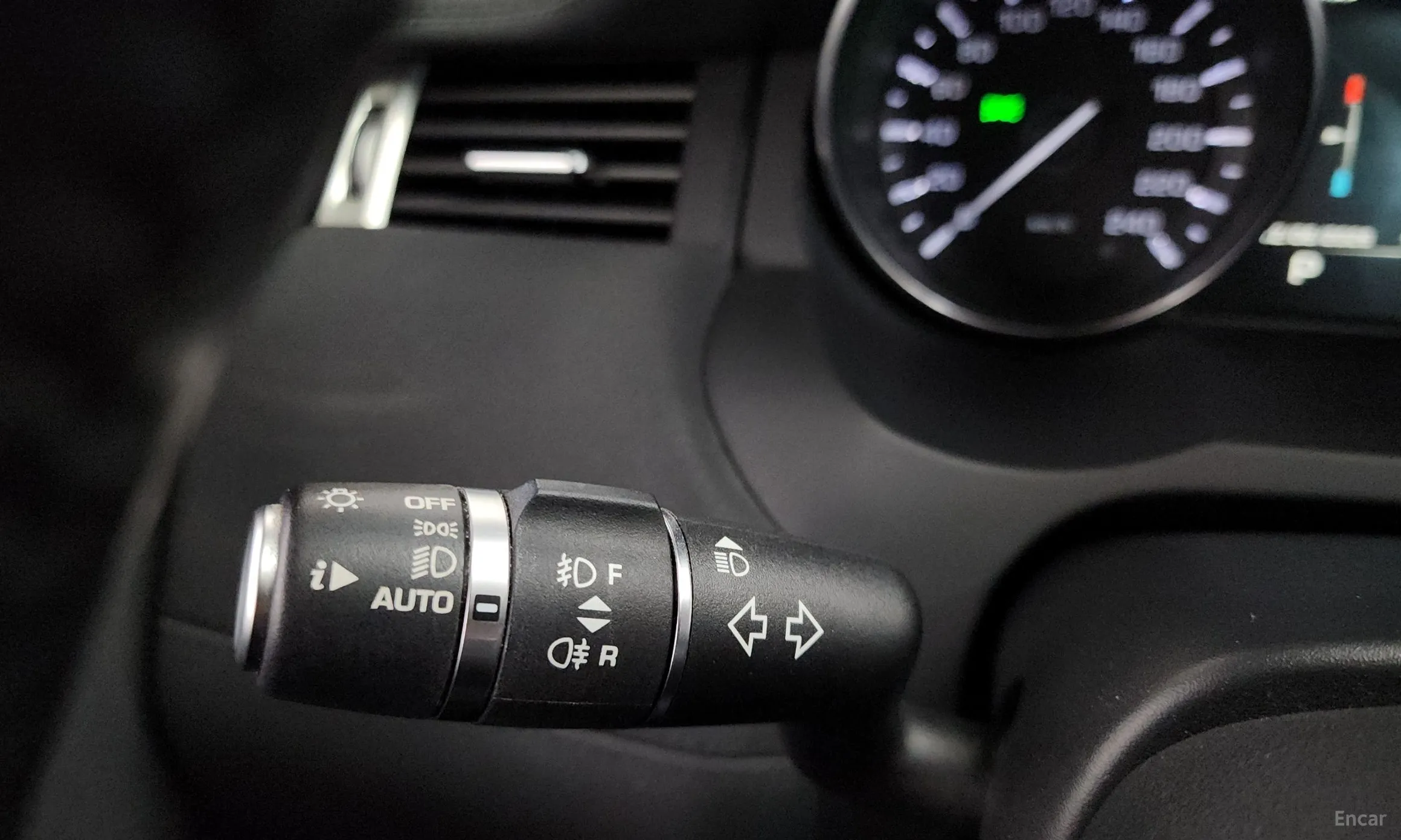 Land Rover Range Rover Evoque превью 20