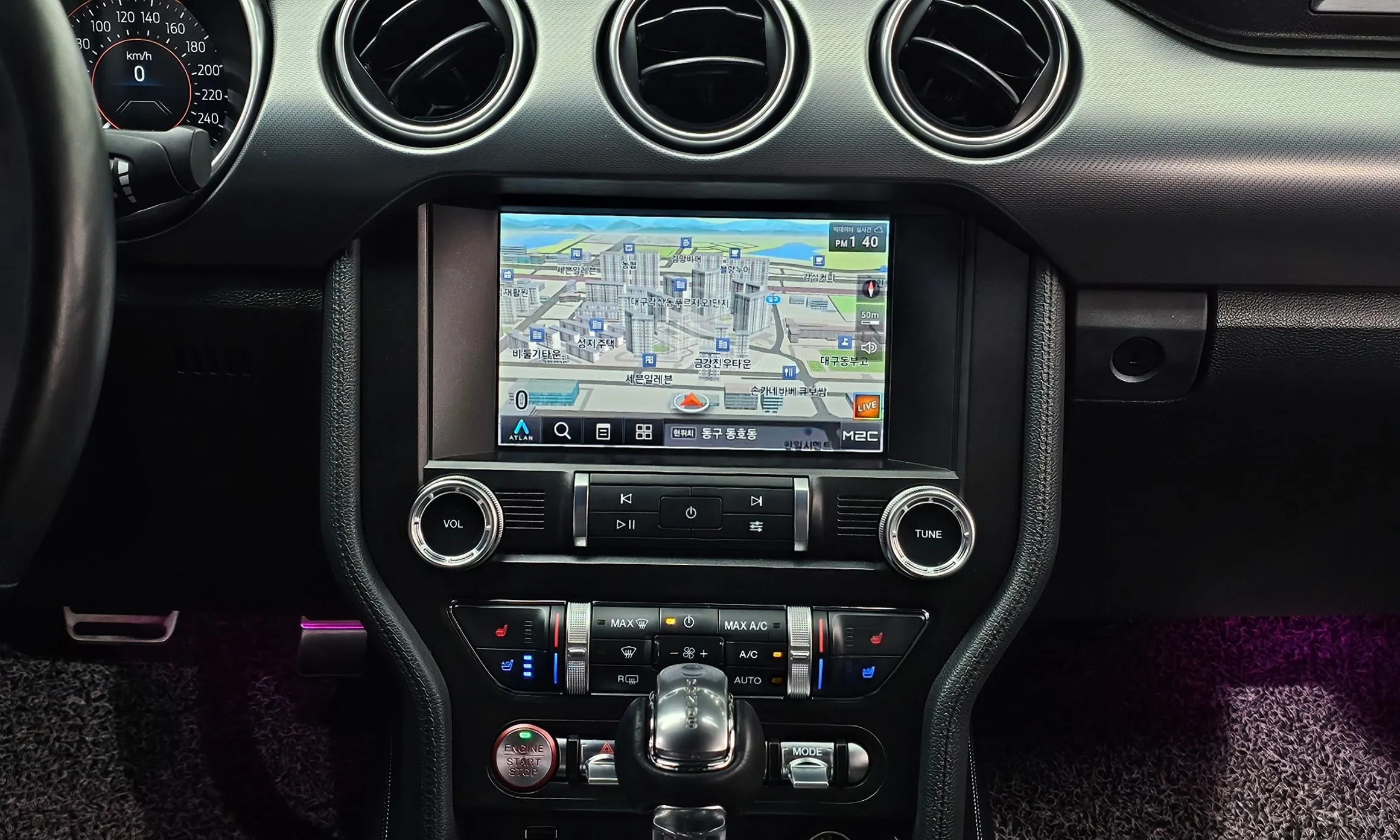 Ford Mustang превью 16