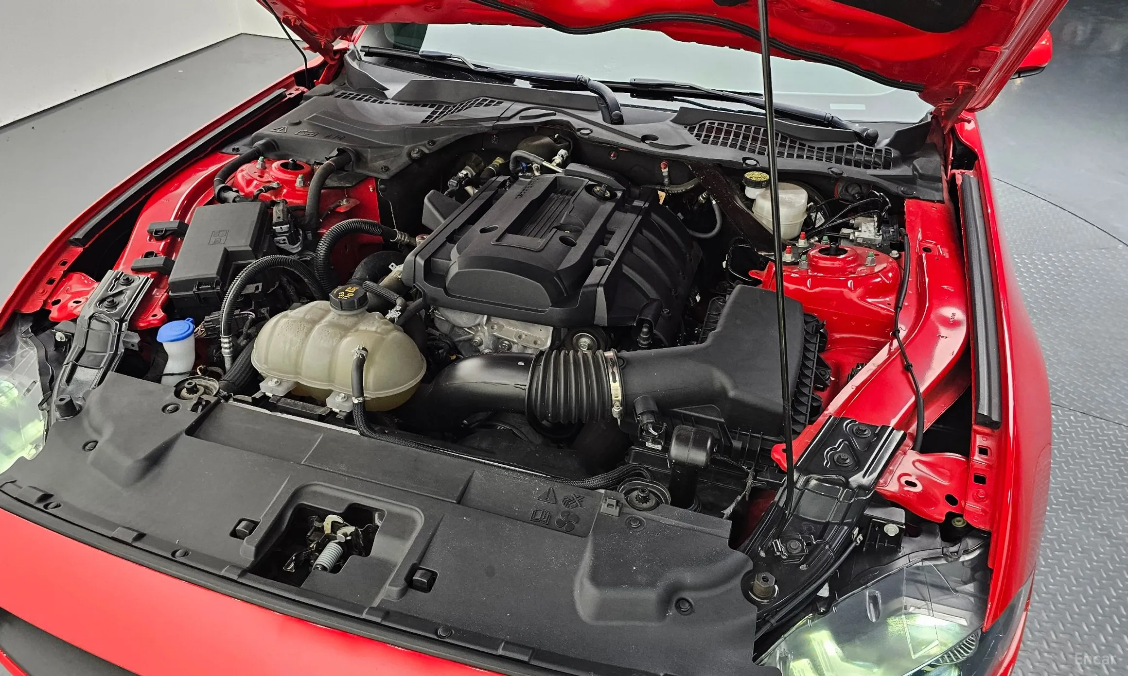 Ford Mustang превью 6