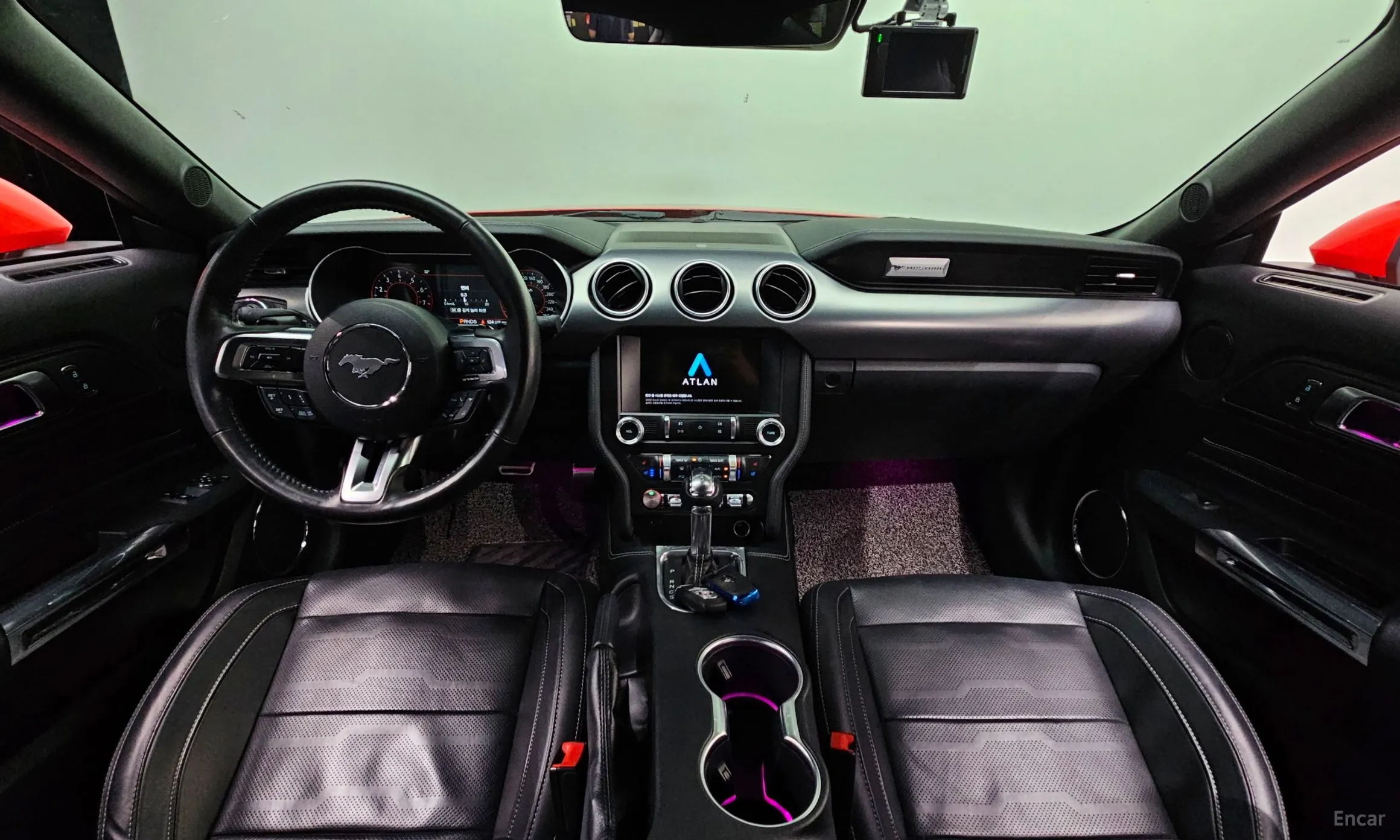Ford Mustang превью 7