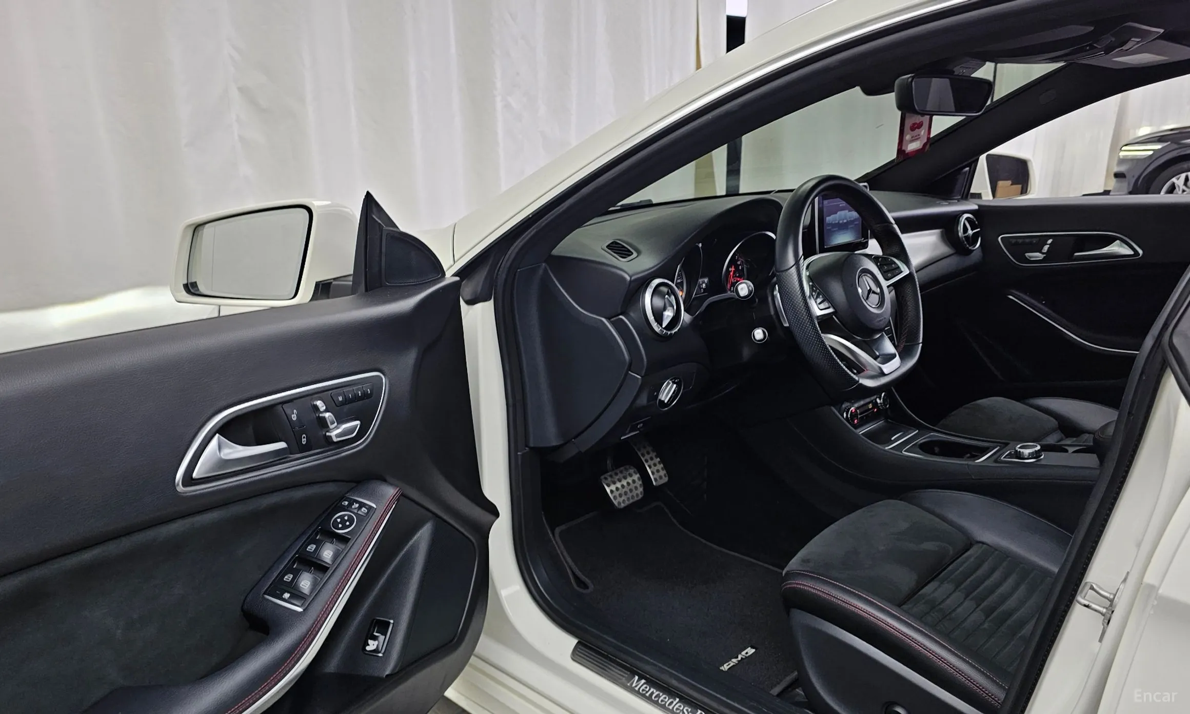 Mercedes Benz CLA-Class C117 превью 10