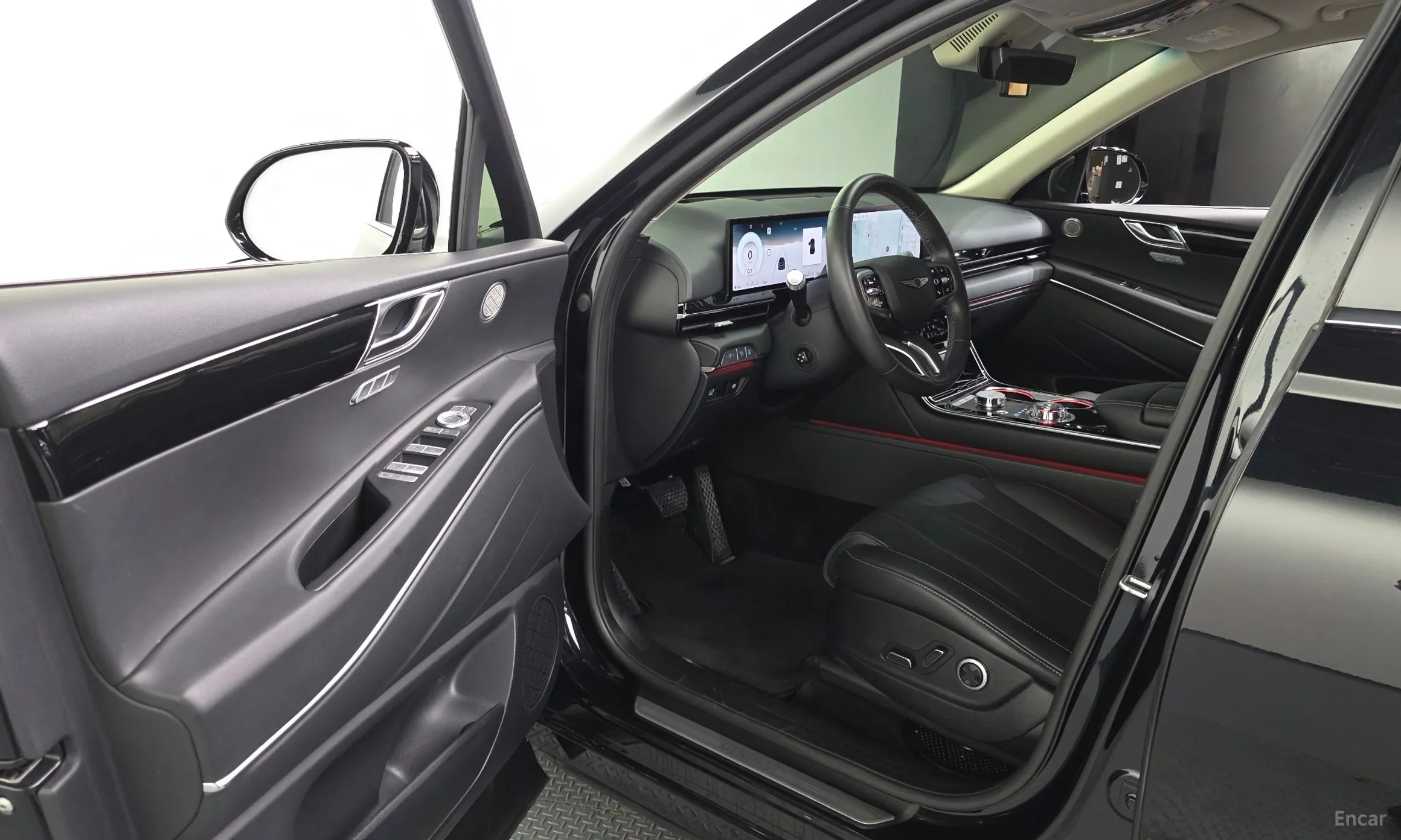 Genesis GV80 превью 10