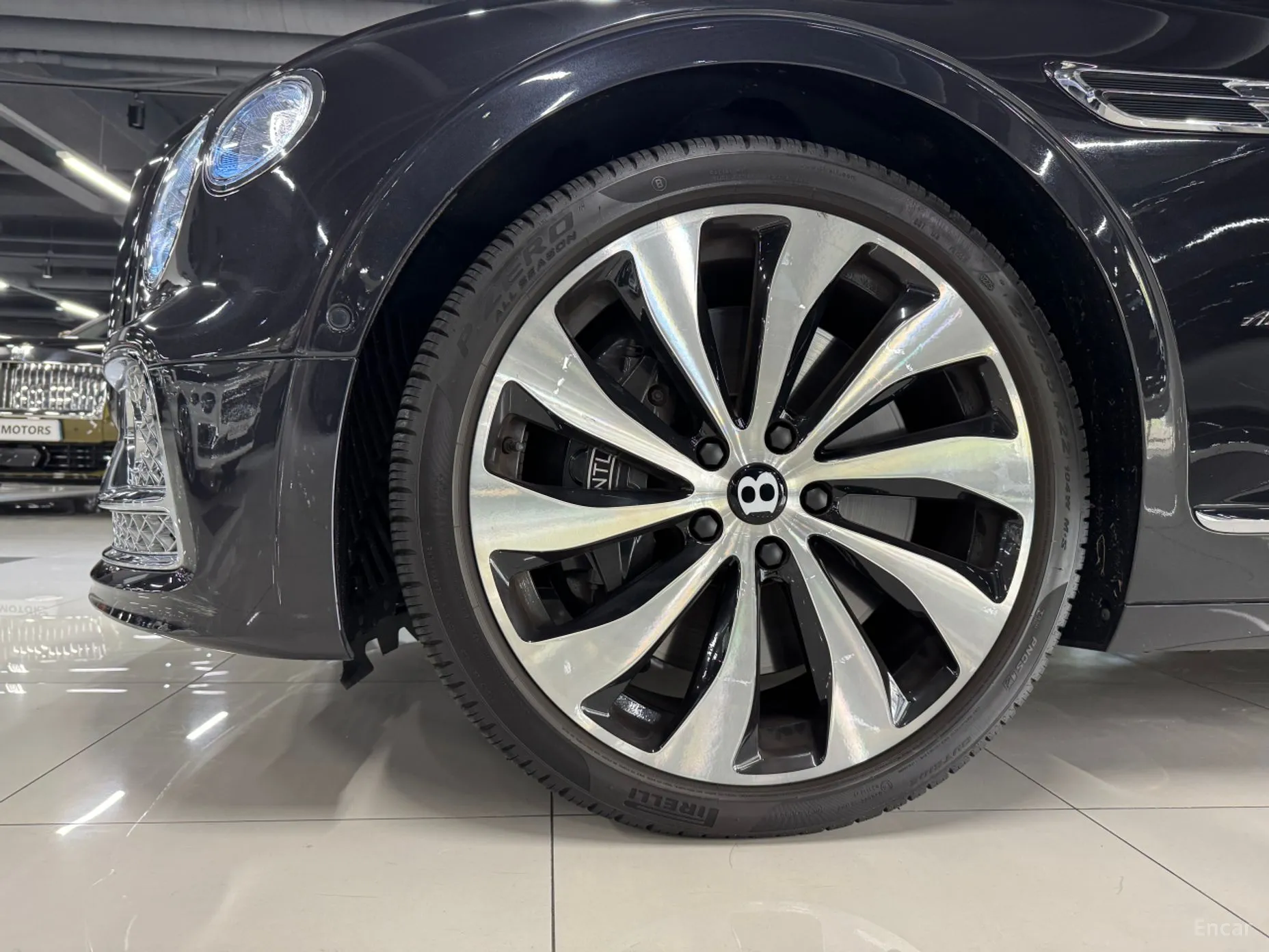 Bentley Flying Spur 3rd Generation превью 14