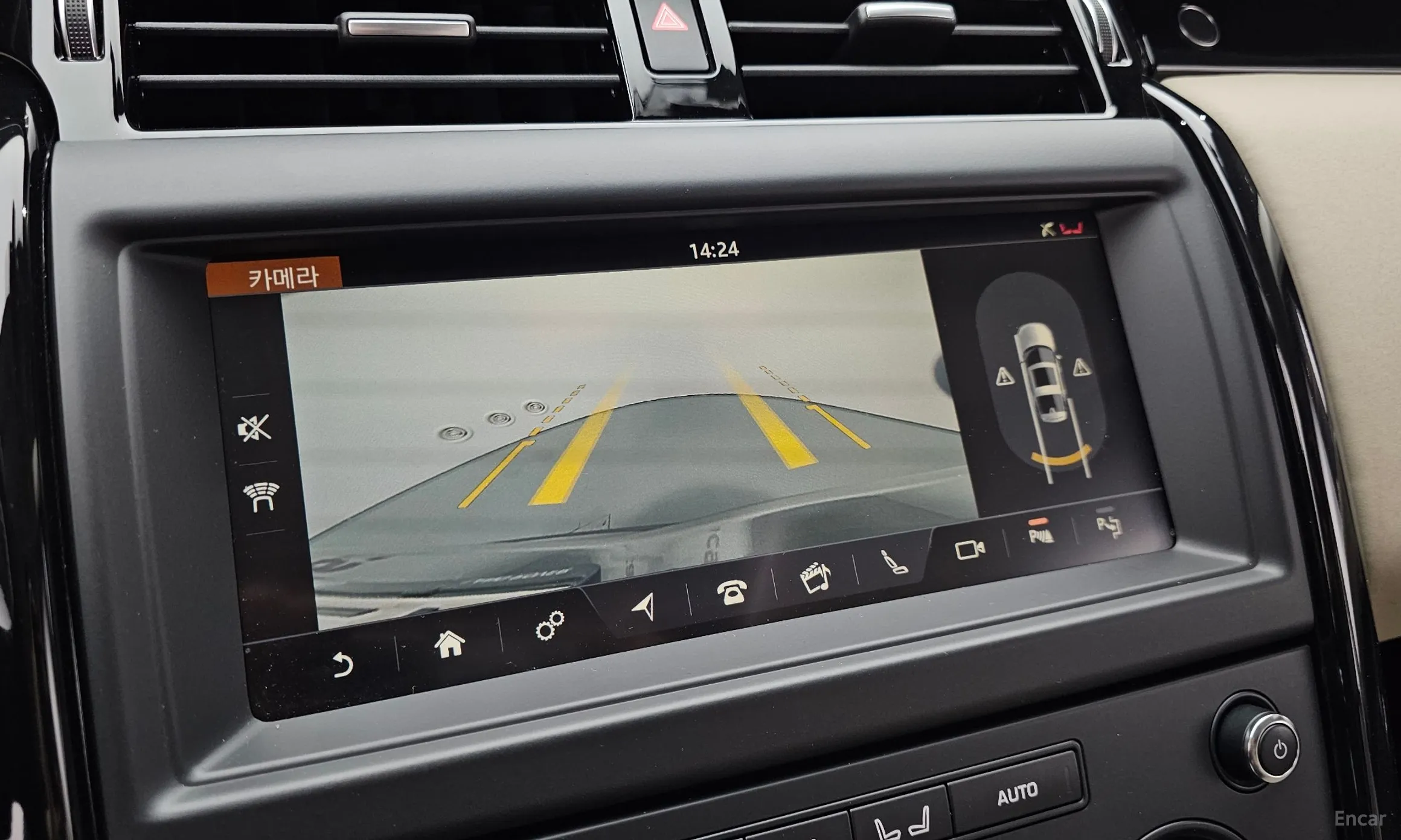 Land Rover Discovery 5 превью 14