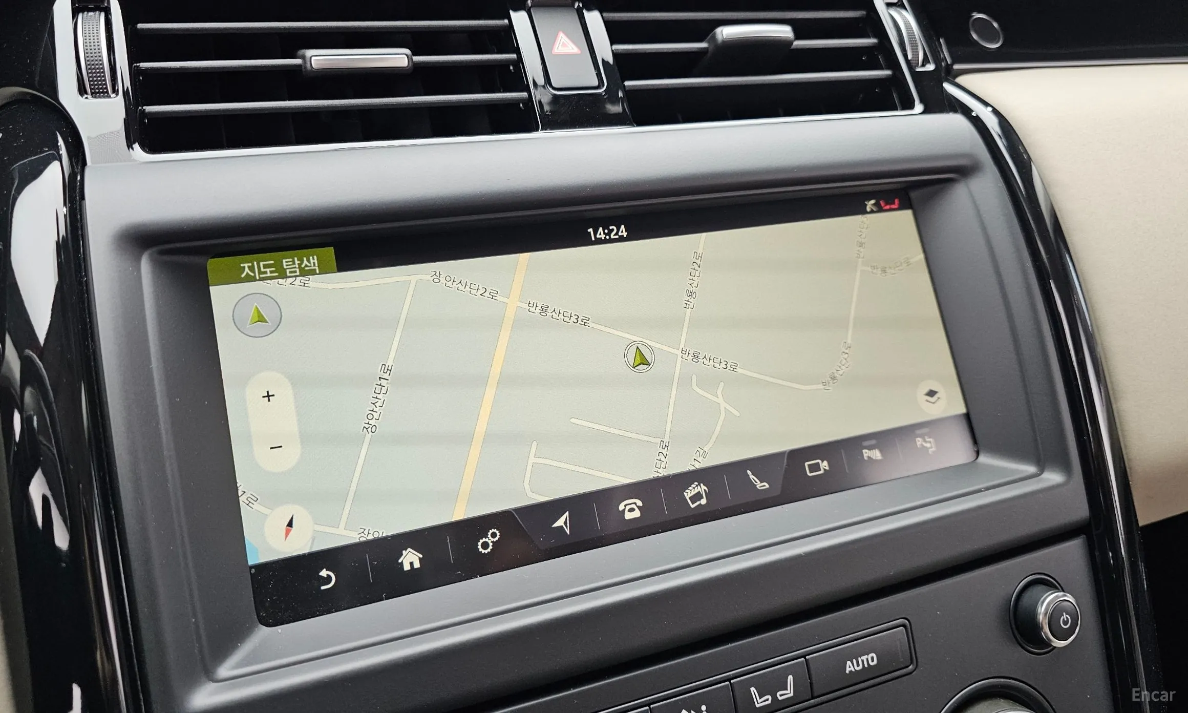 Land Rover Discovery 5 превью 15