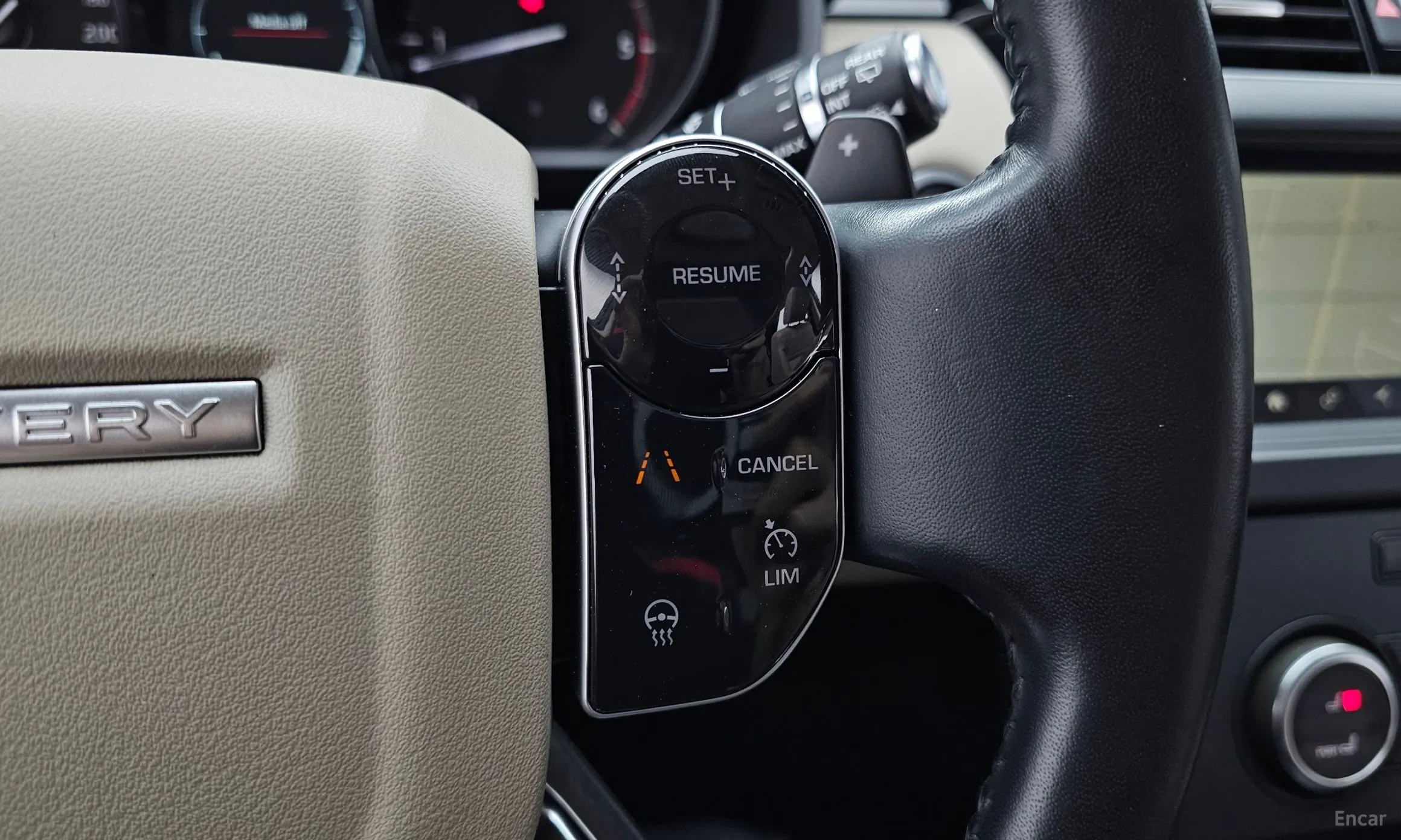 Land Rover Discovery 5 превью 17
