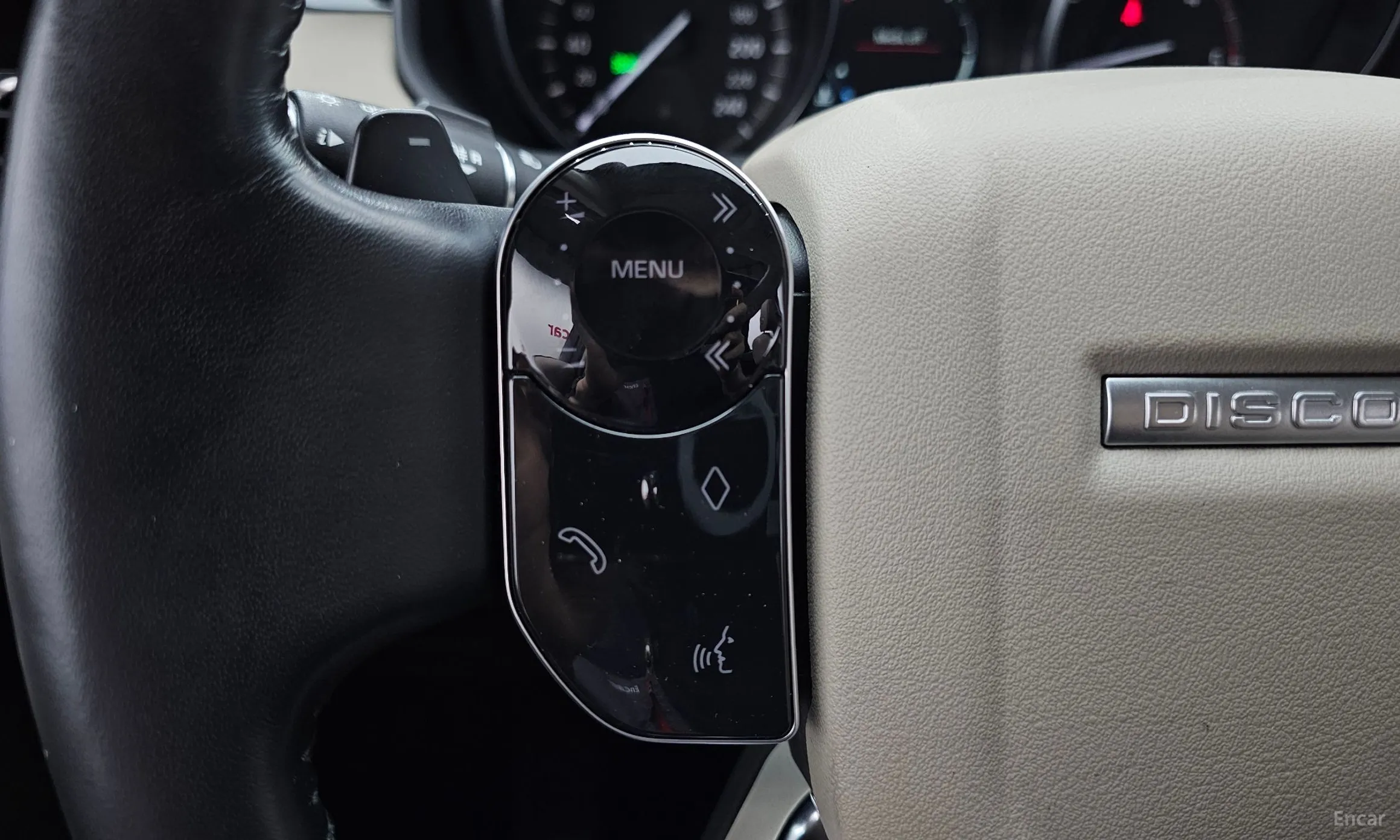 Land Rover Discovery 5 превью 18