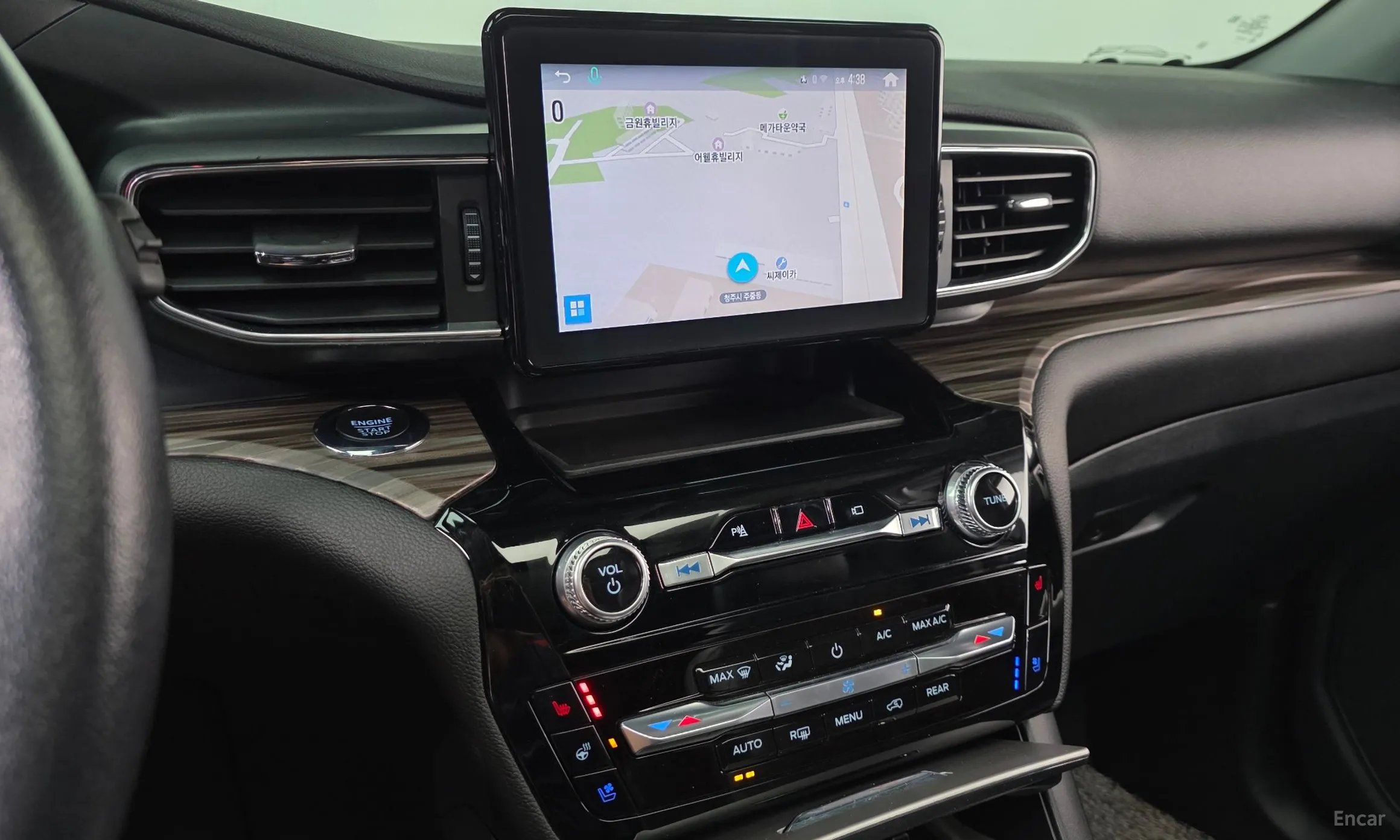 Ford Explorer 6th Generation превью 14