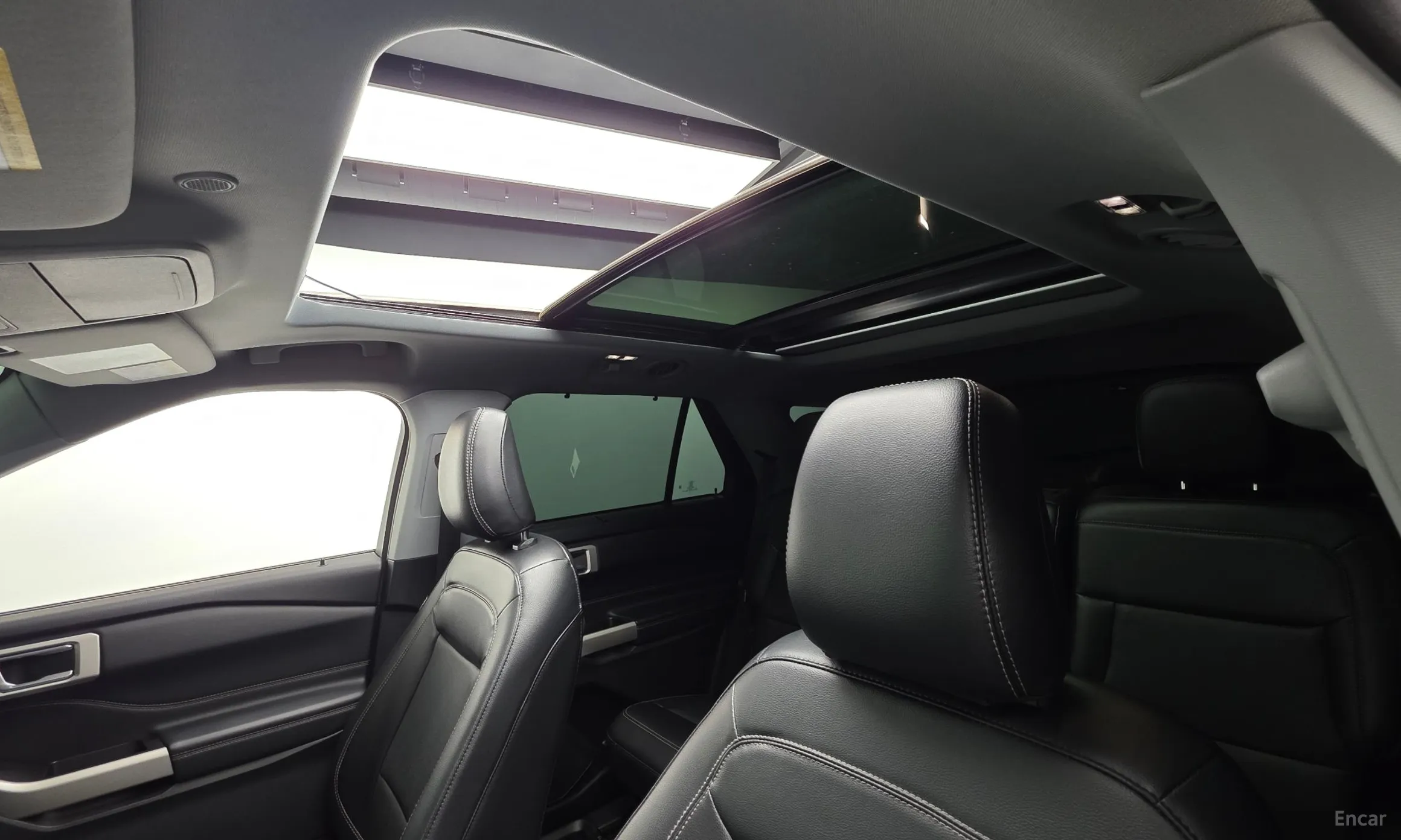 Ford Explorer 6th Generation превью 17