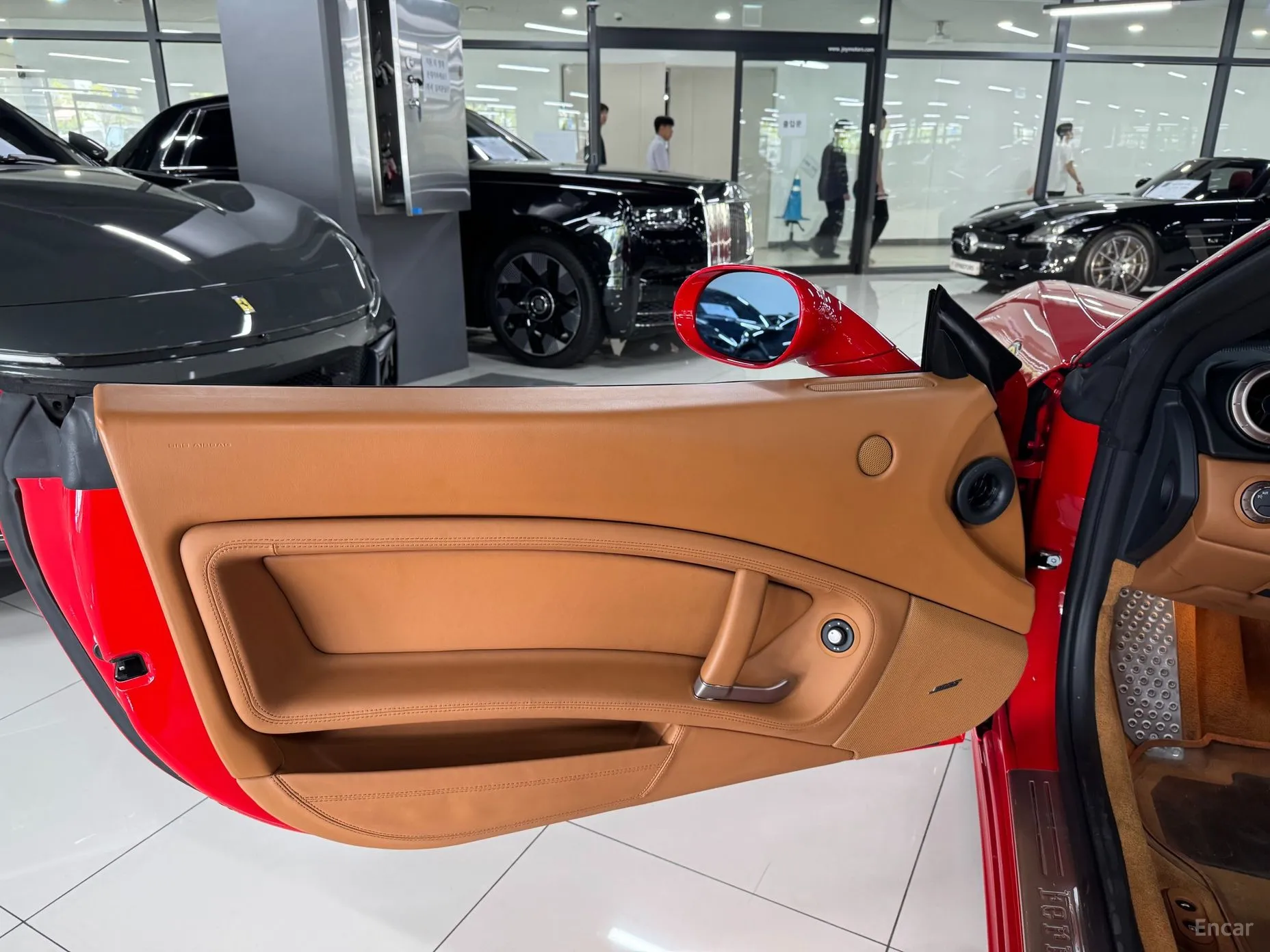 Ferrari California превью 11