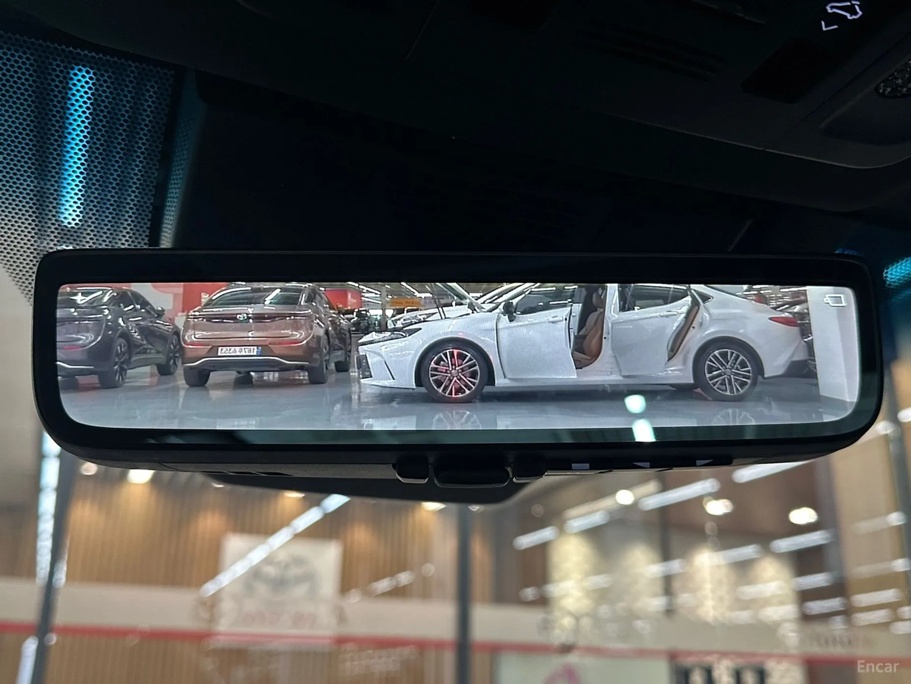 Toyota Camry (XV80) превью 17