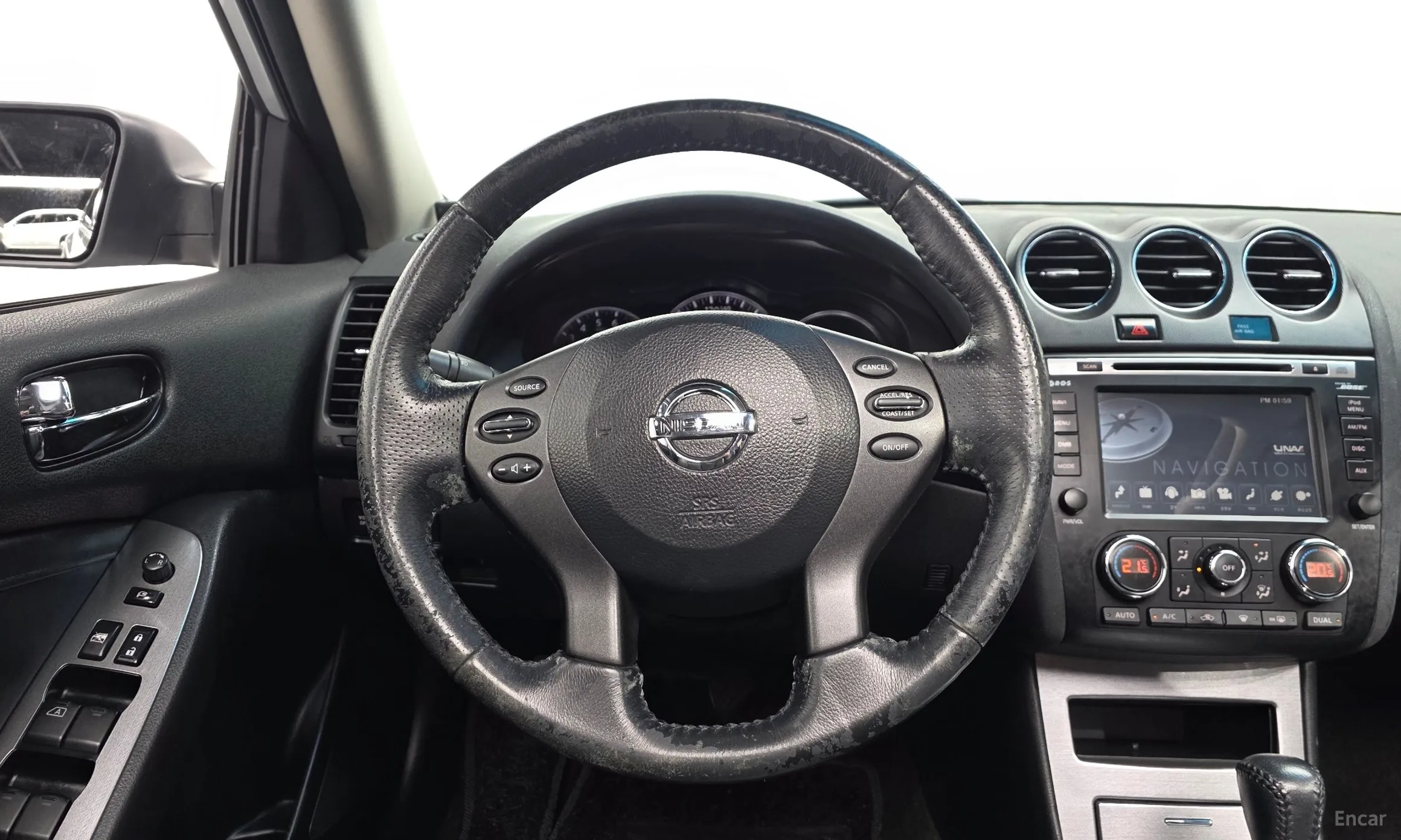 Nissan Altima превью 12