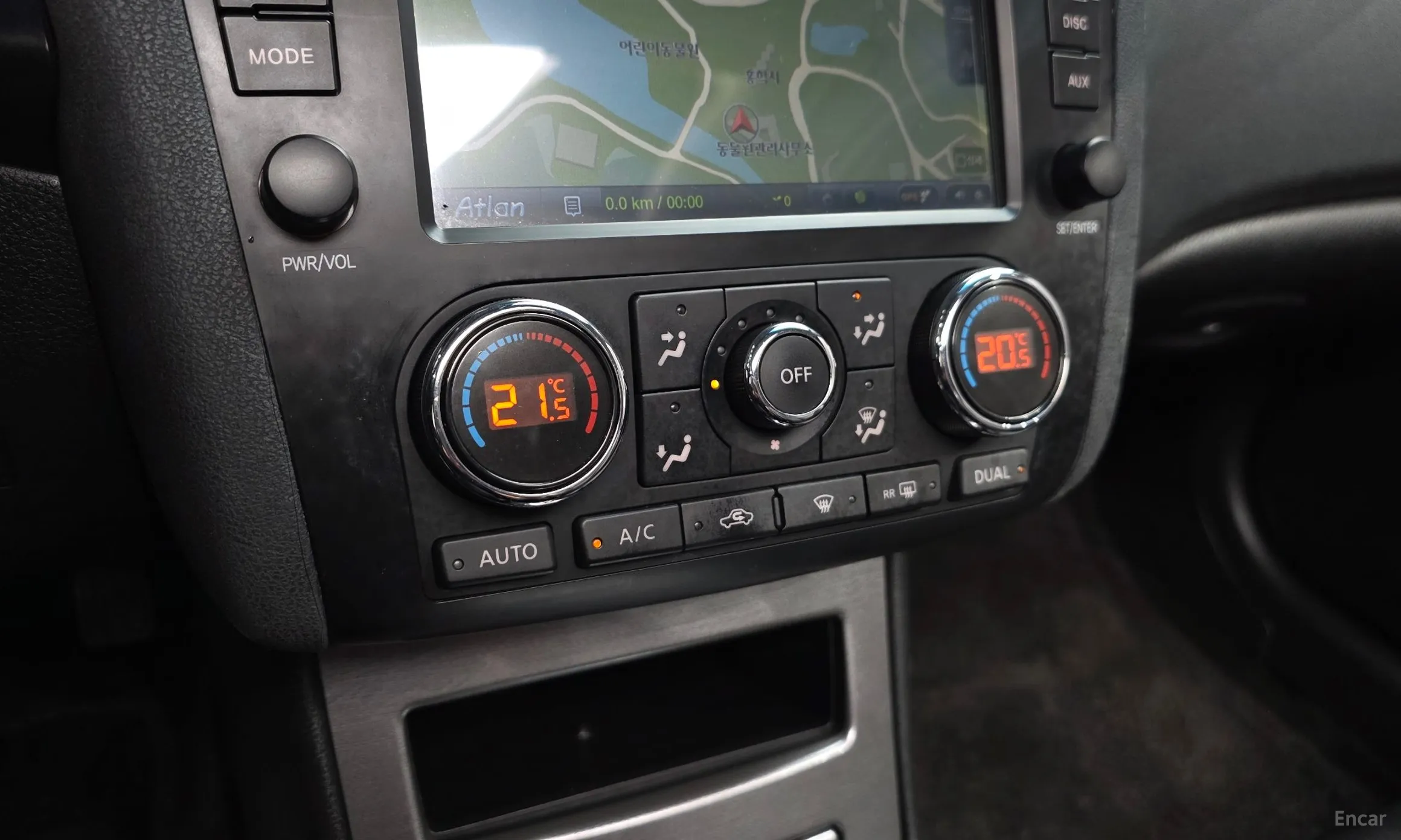 Nissan Altima превью 19