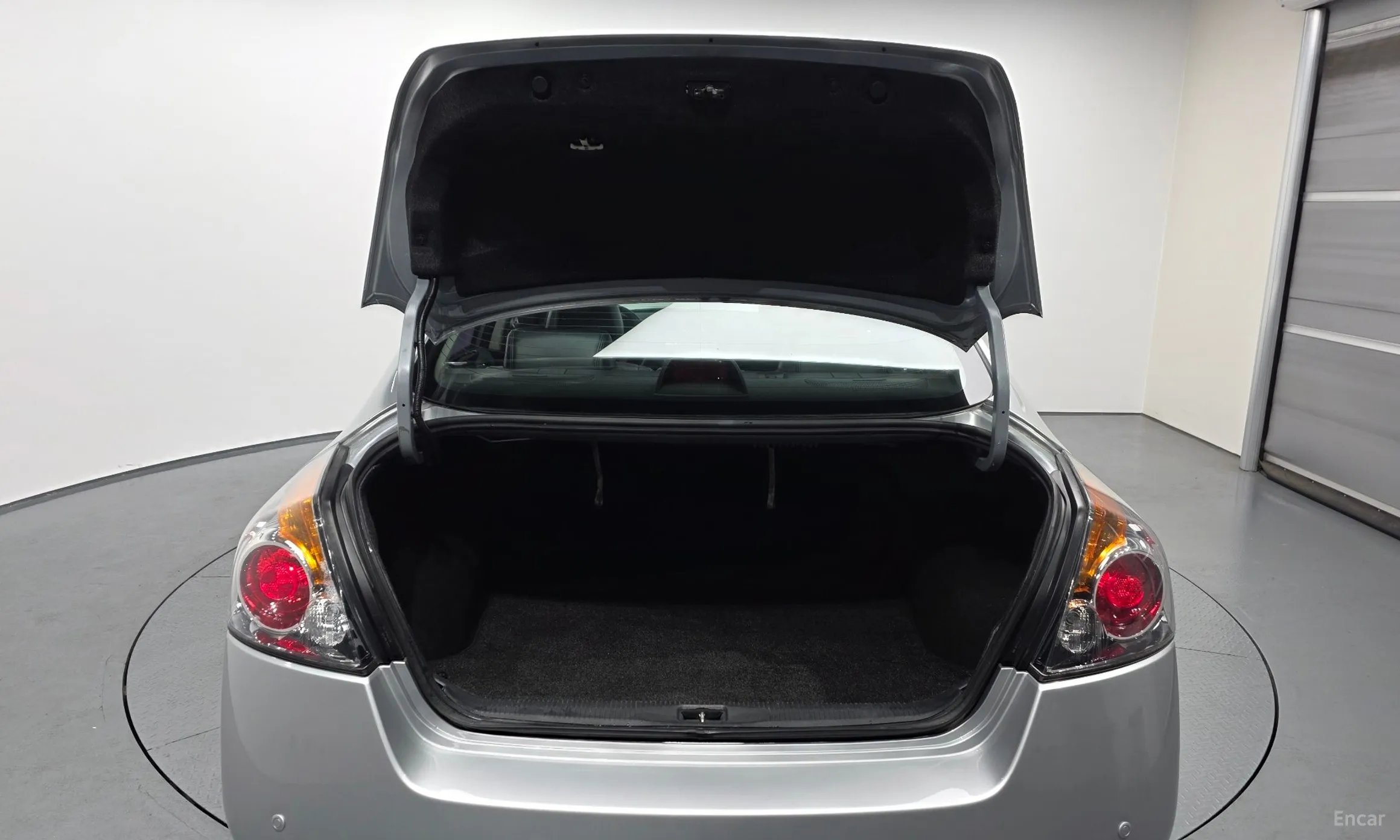 Nissan Altima превью 20