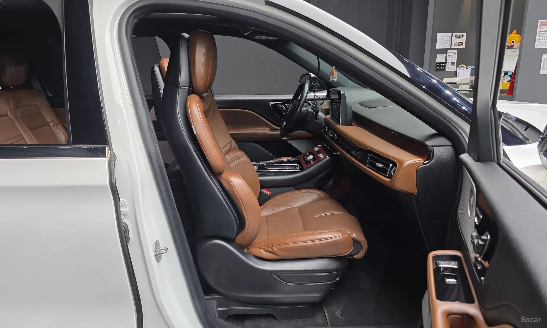 Lincoln Aviator 2nd Generation превью 11