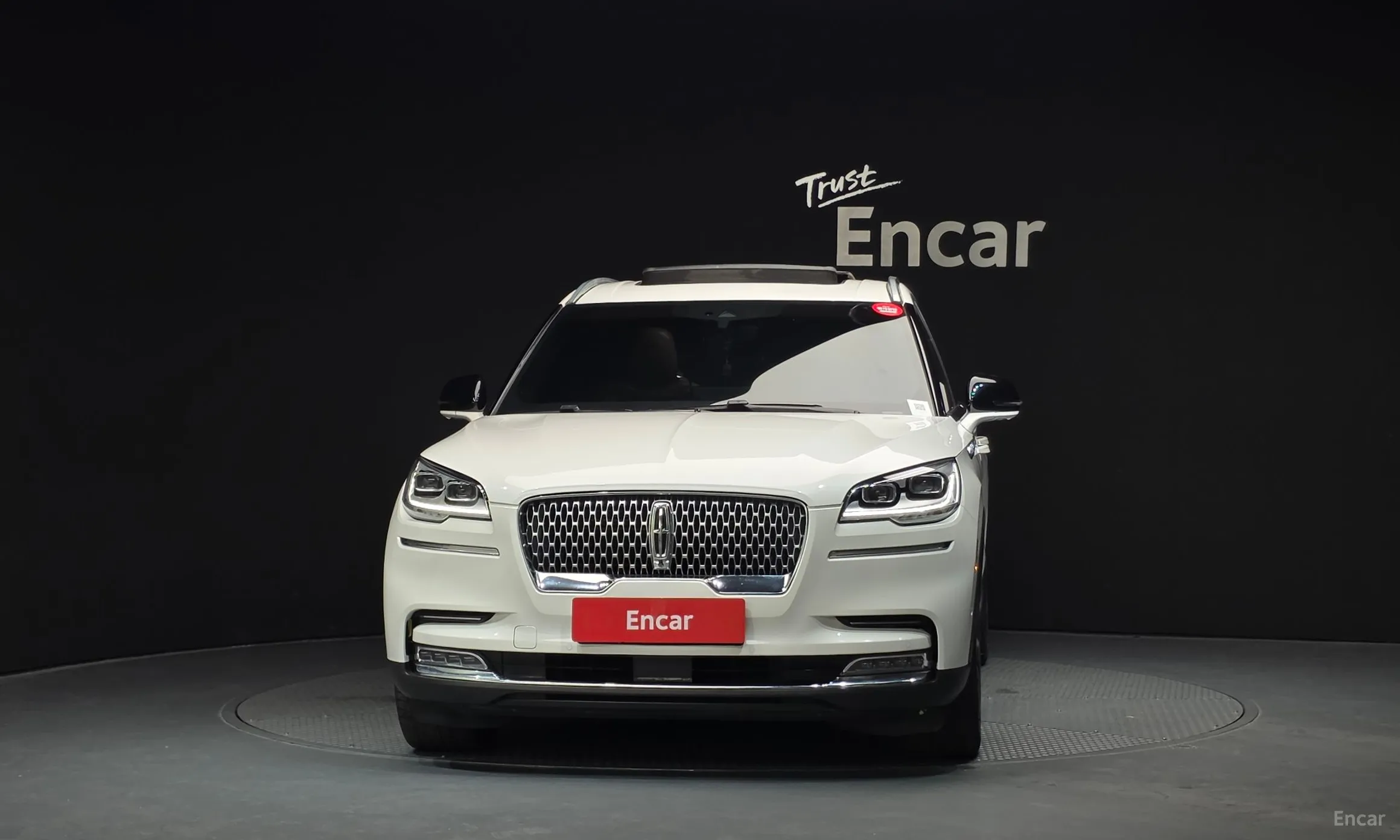 Lincoln Aviator 2nd Generation превью 3