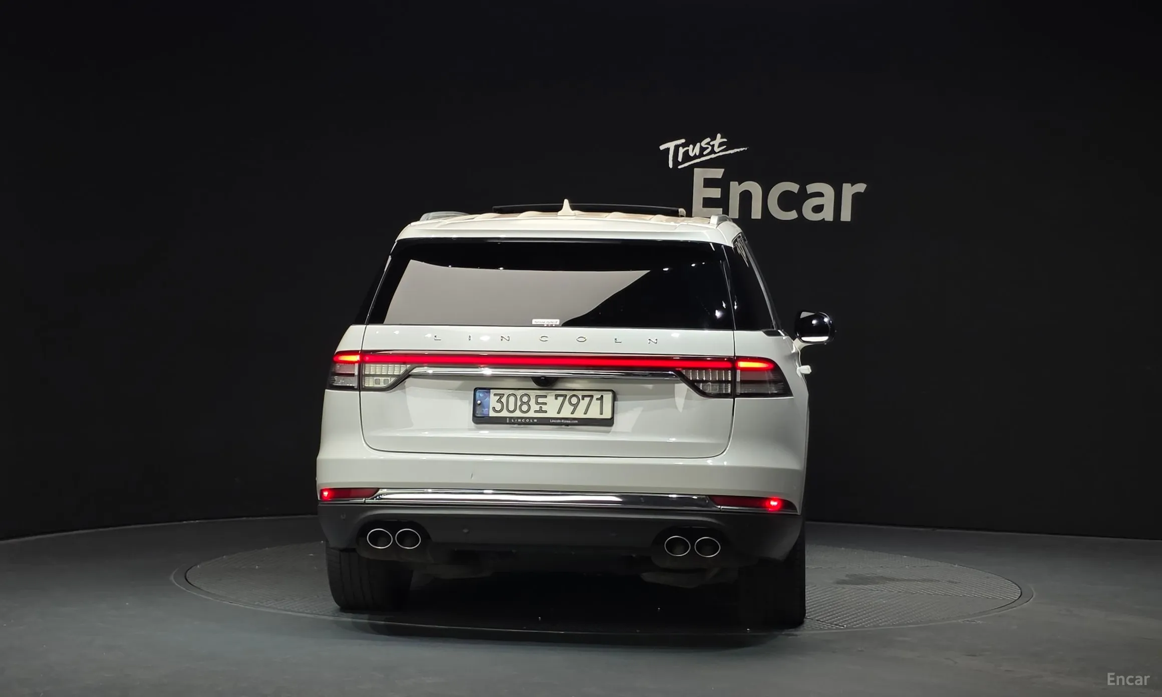 Lincoln Aviator 2nd Generation превью 4