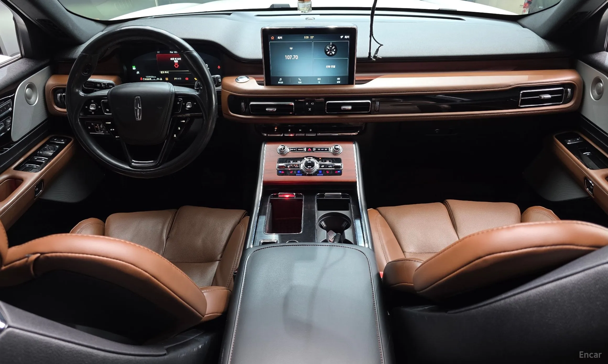 Lincoln Aviator 2nd Generation превью 7