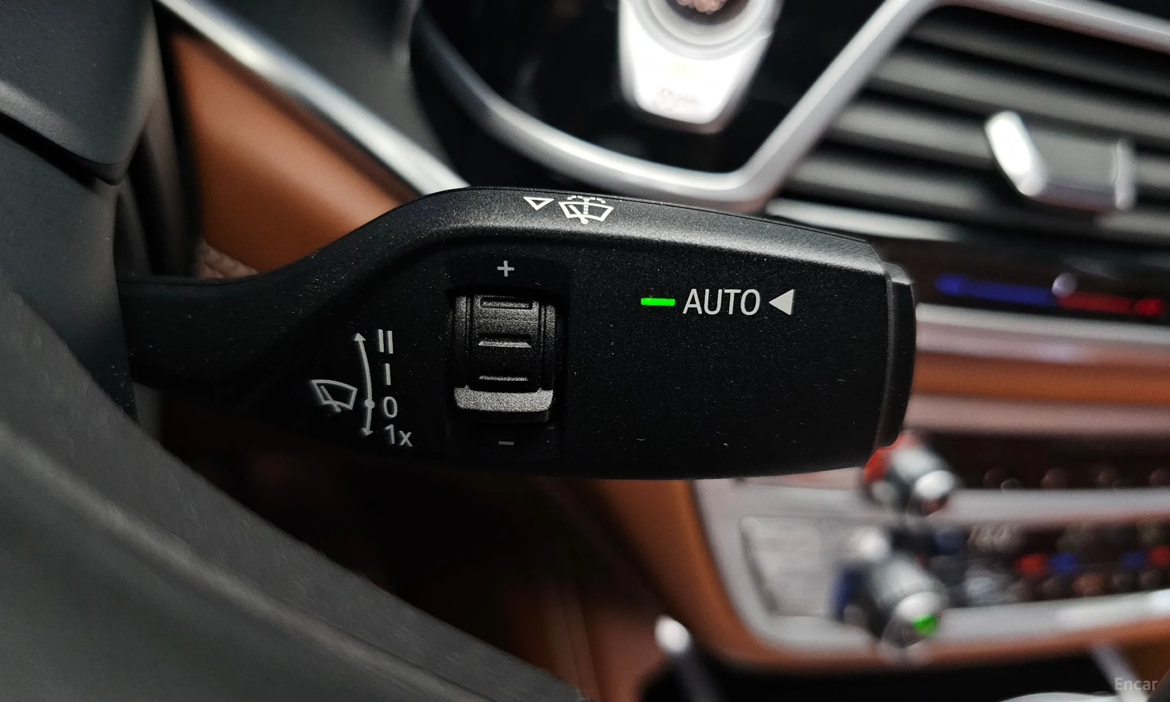 BMW 7 Series (G11) превью 18