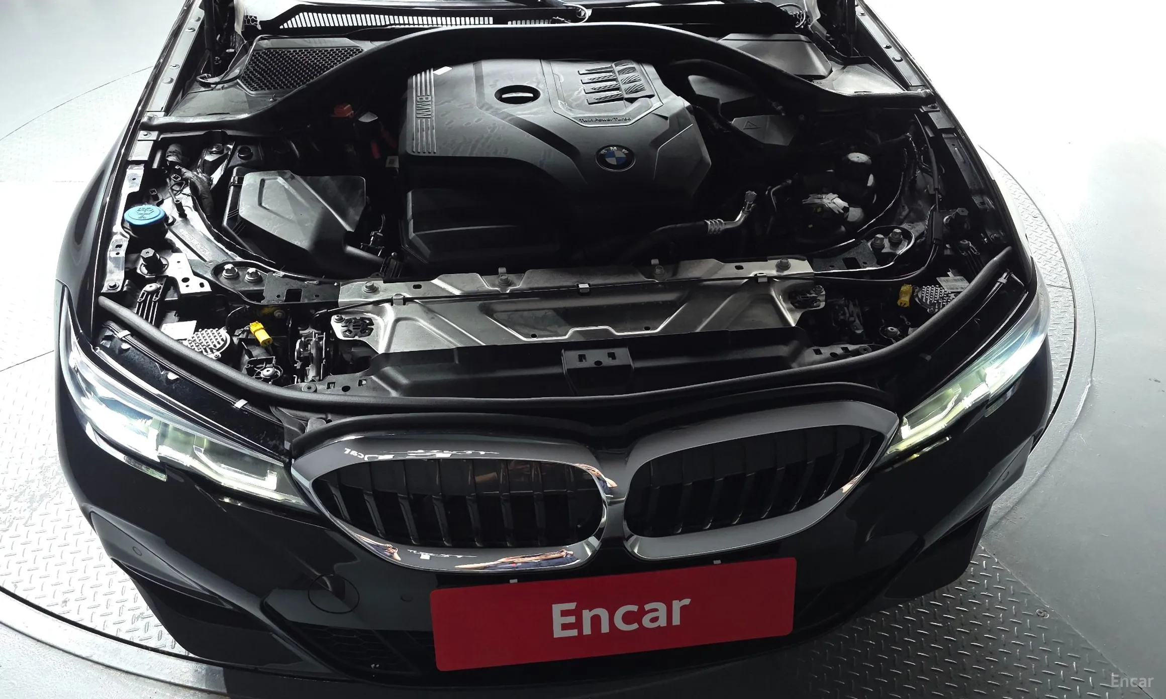 BMW 3 Series (G20) превью 6