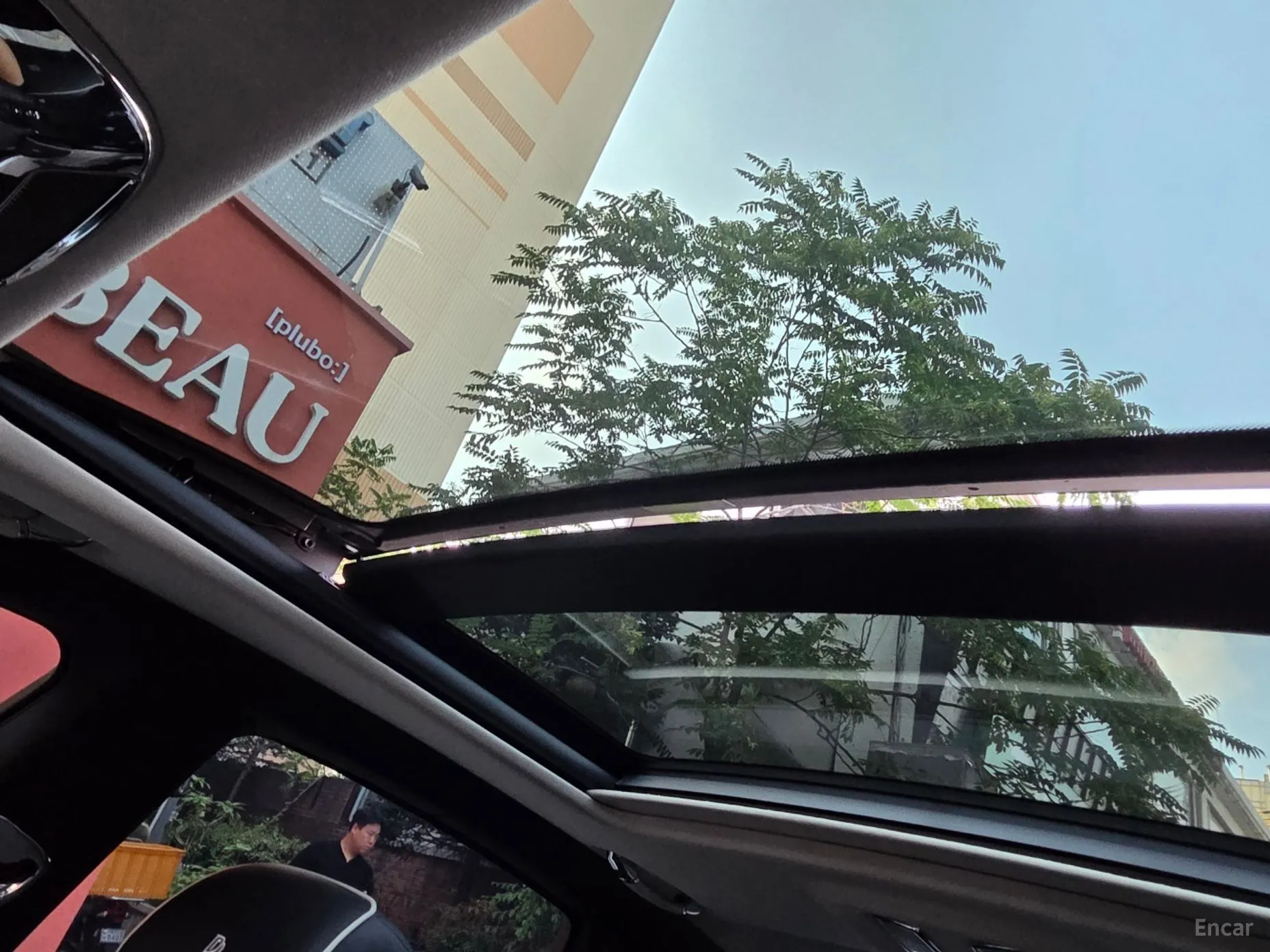 Rolls-Royce Ghost превью 12