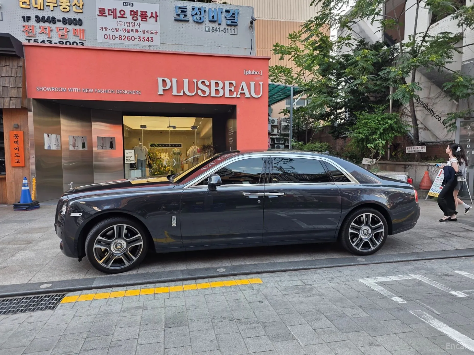 Rolls-Royce Ghost превью 3