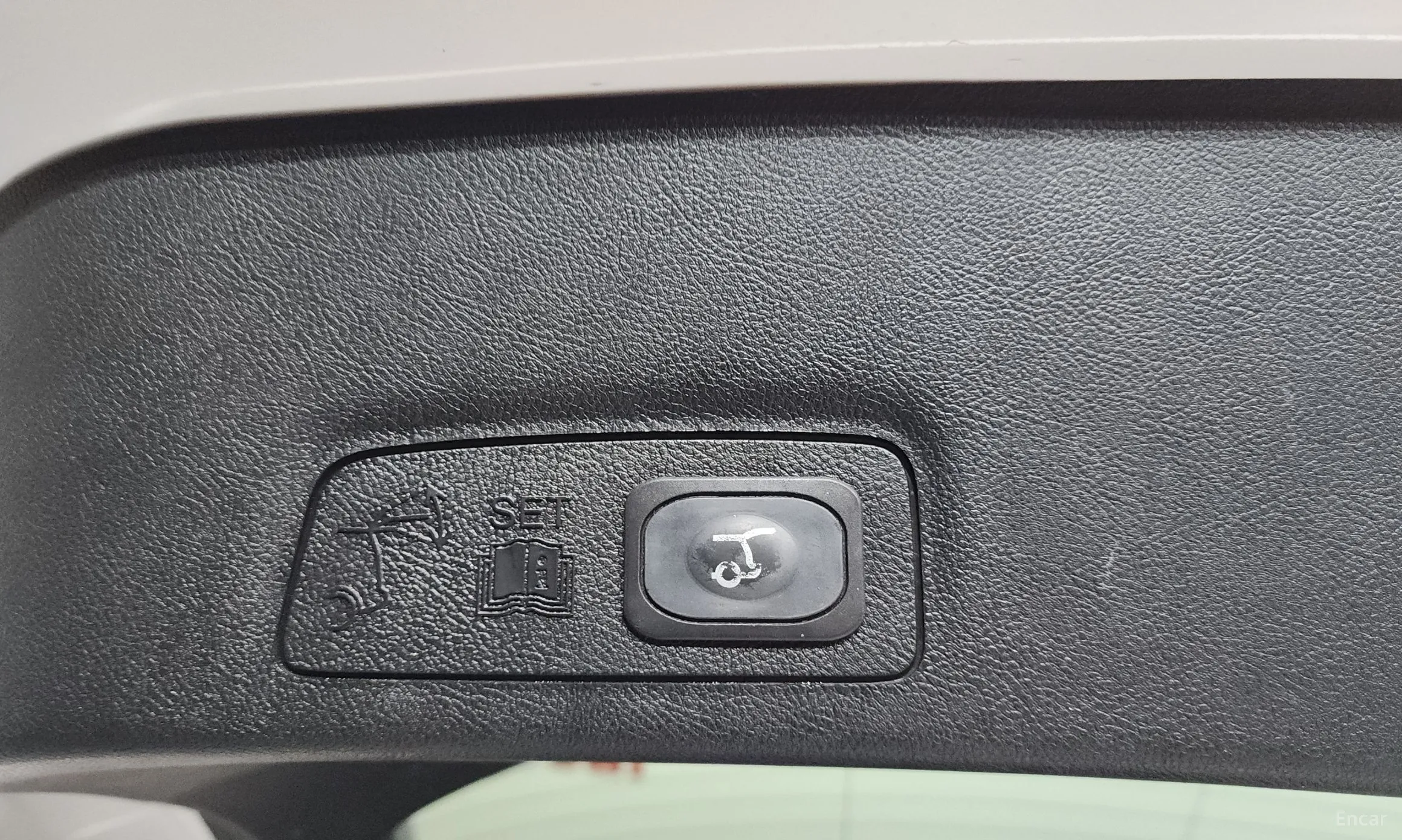 Lincoln MKC превью 18
