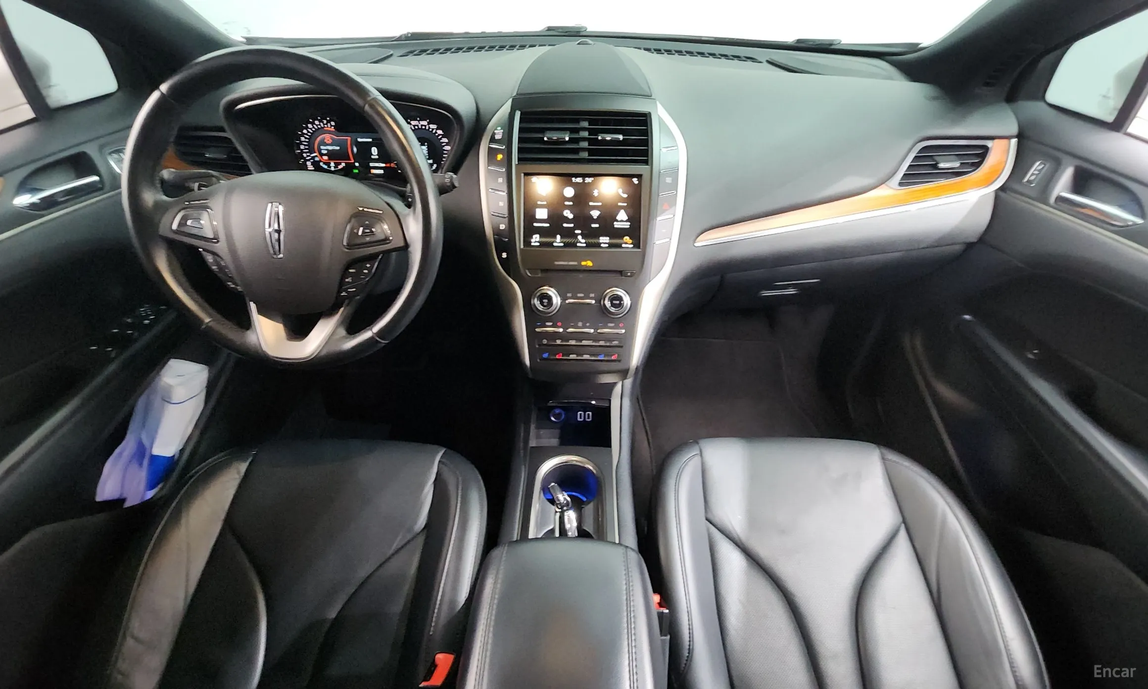 Lincoln MKC превью 7