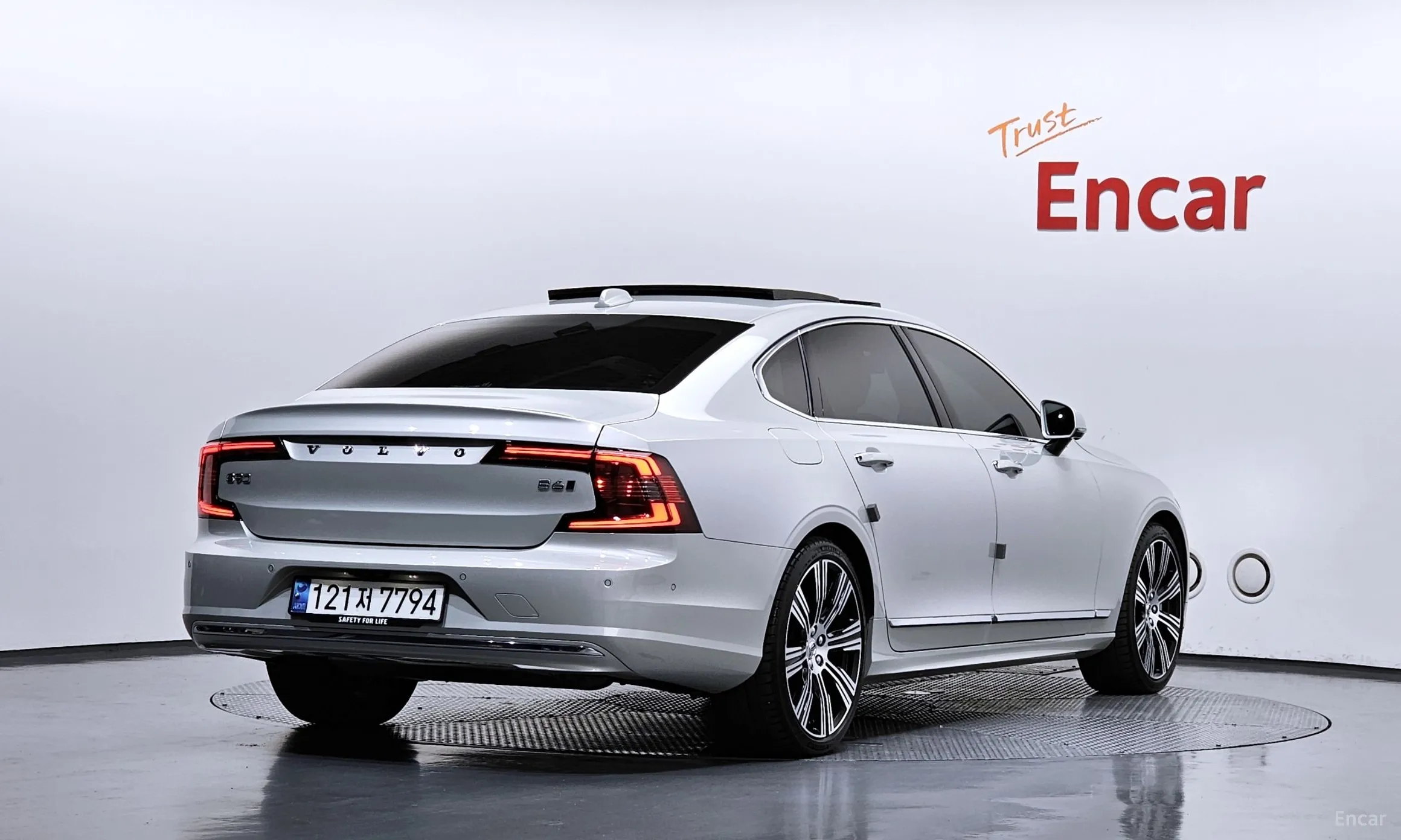 Volvo S90 превью 2
