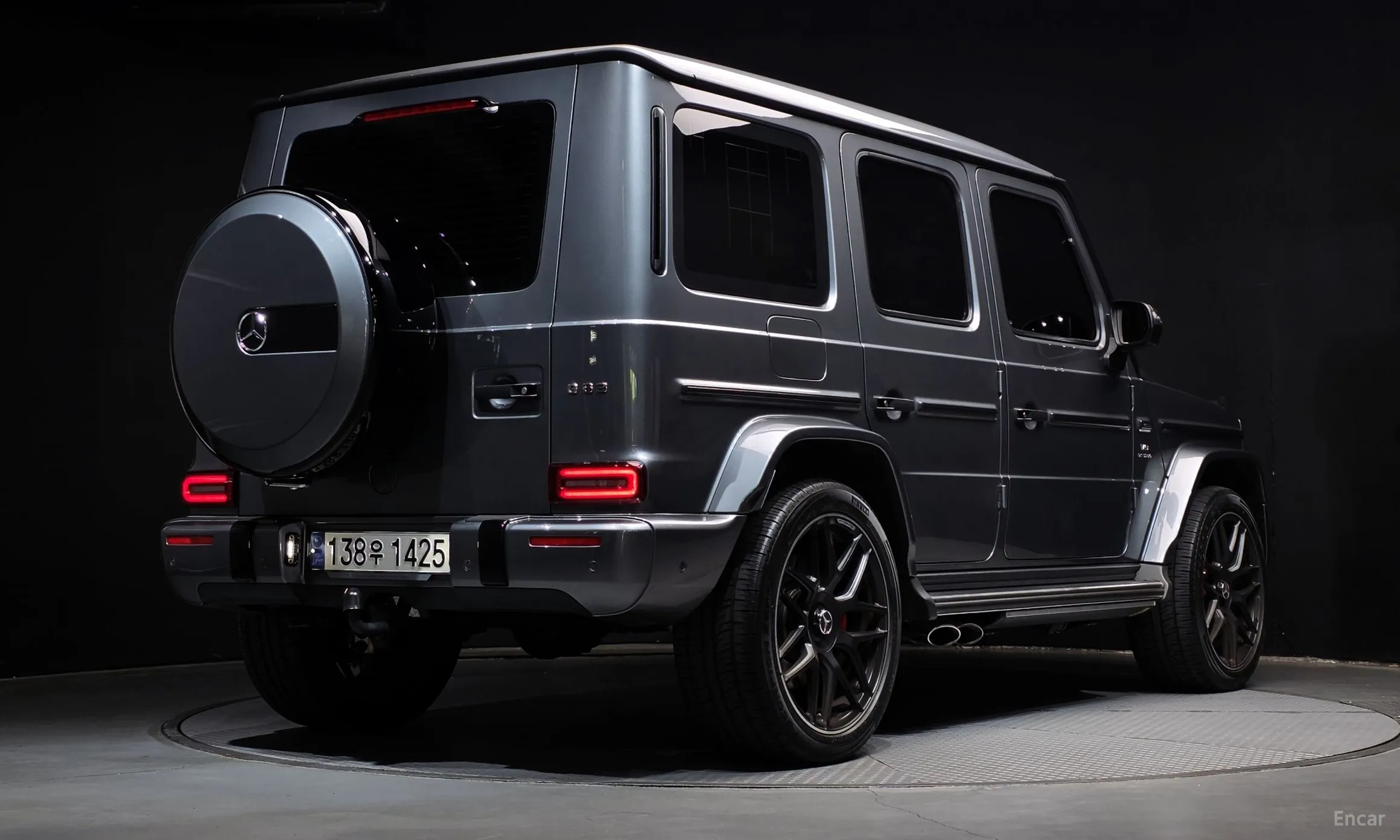 Mercedes Benz G-Class W463b