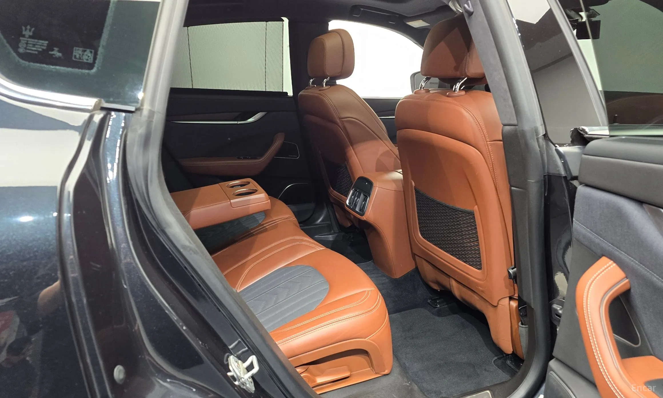 Maserati Levante превью 11