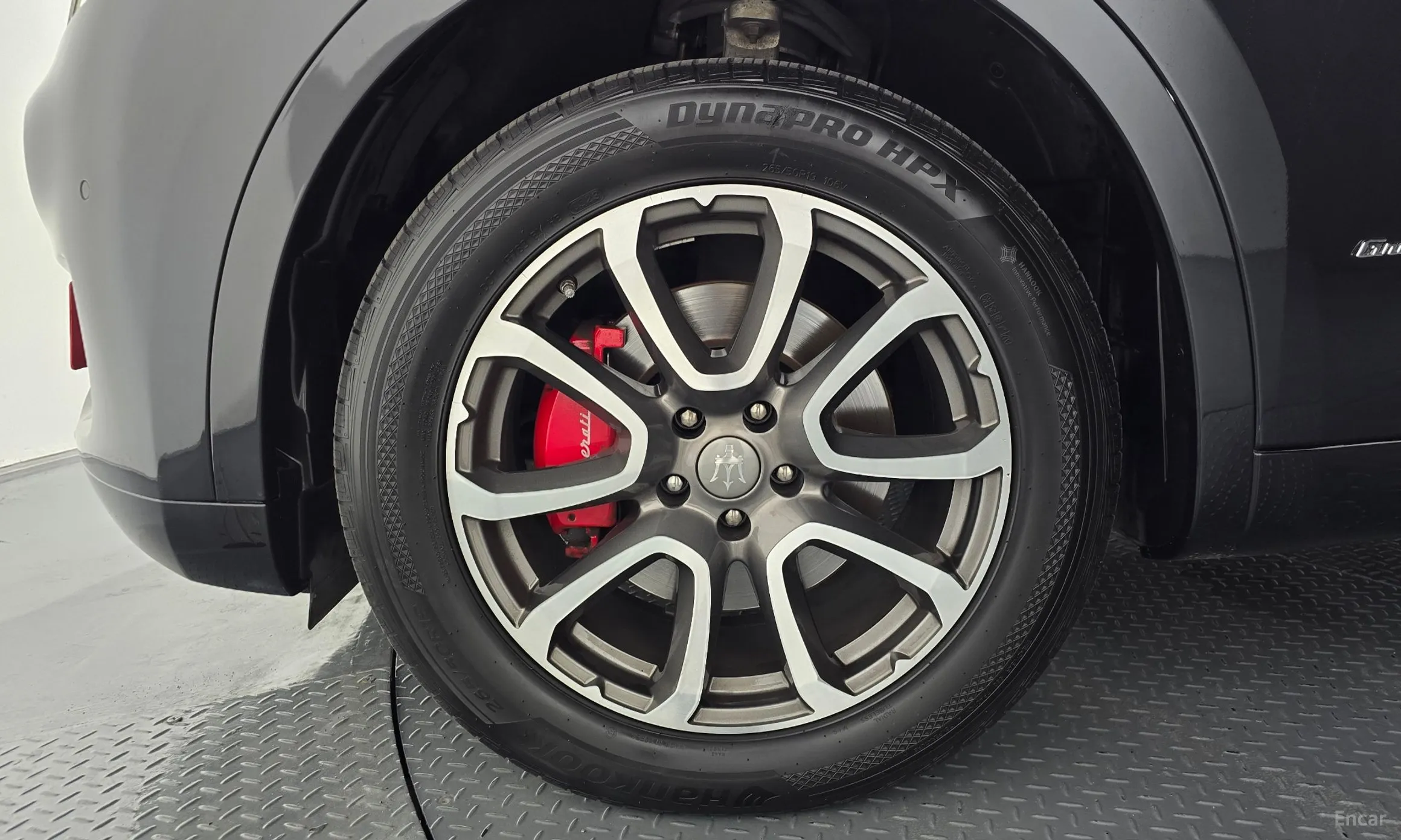 Maserati Levante превью 5