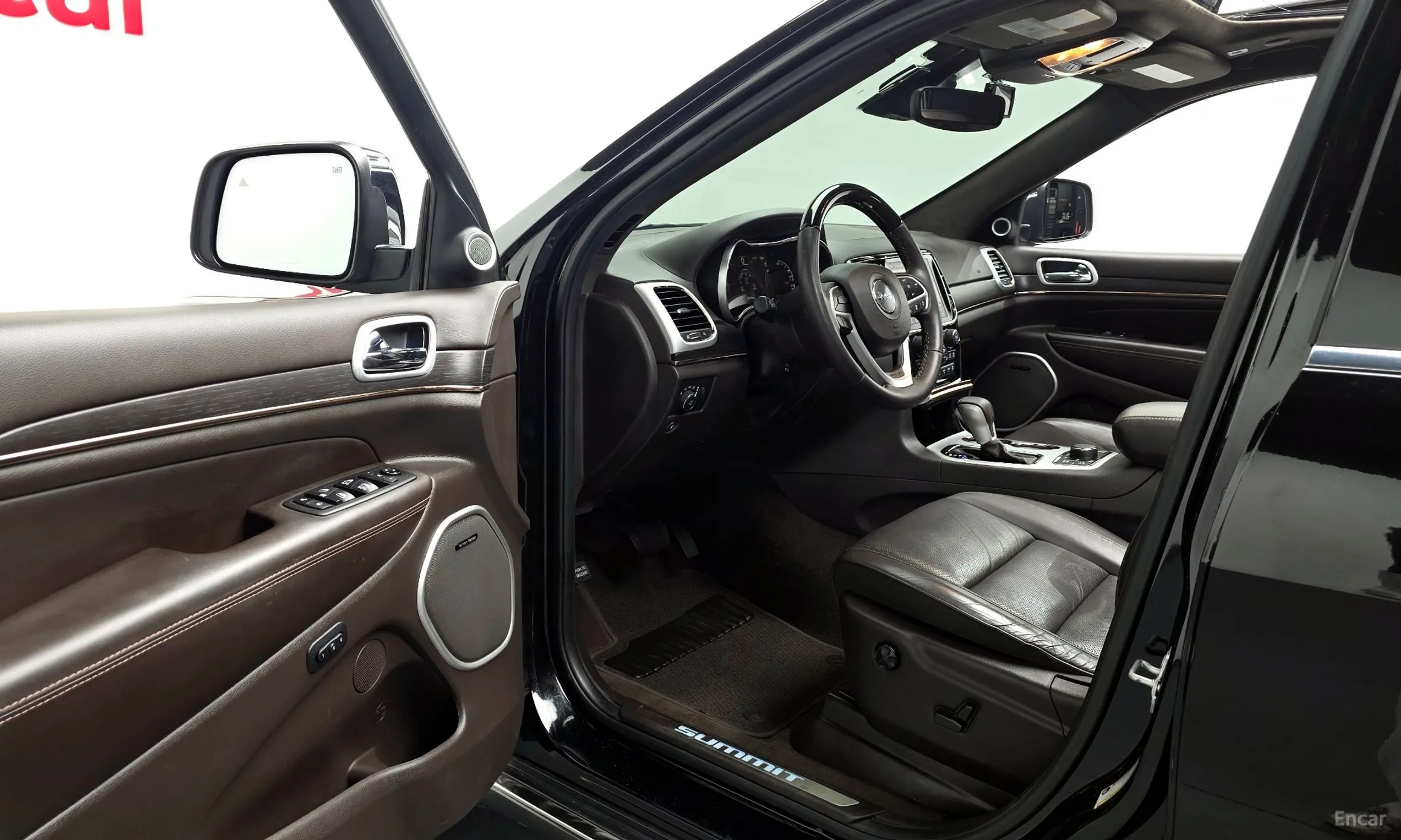 Jeep Grand Cherokee превью 10