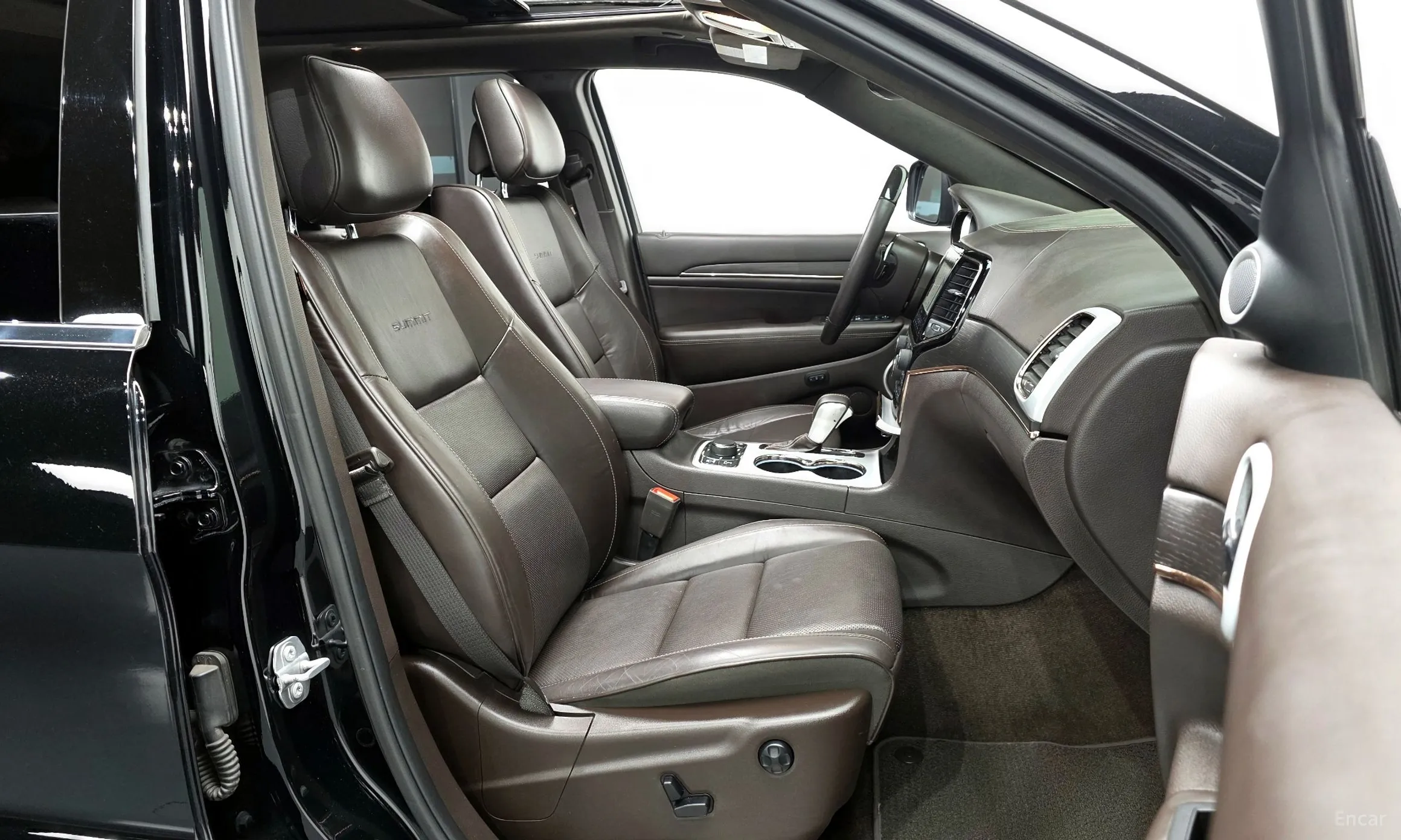 Jeep Grand Cherokee превью 11