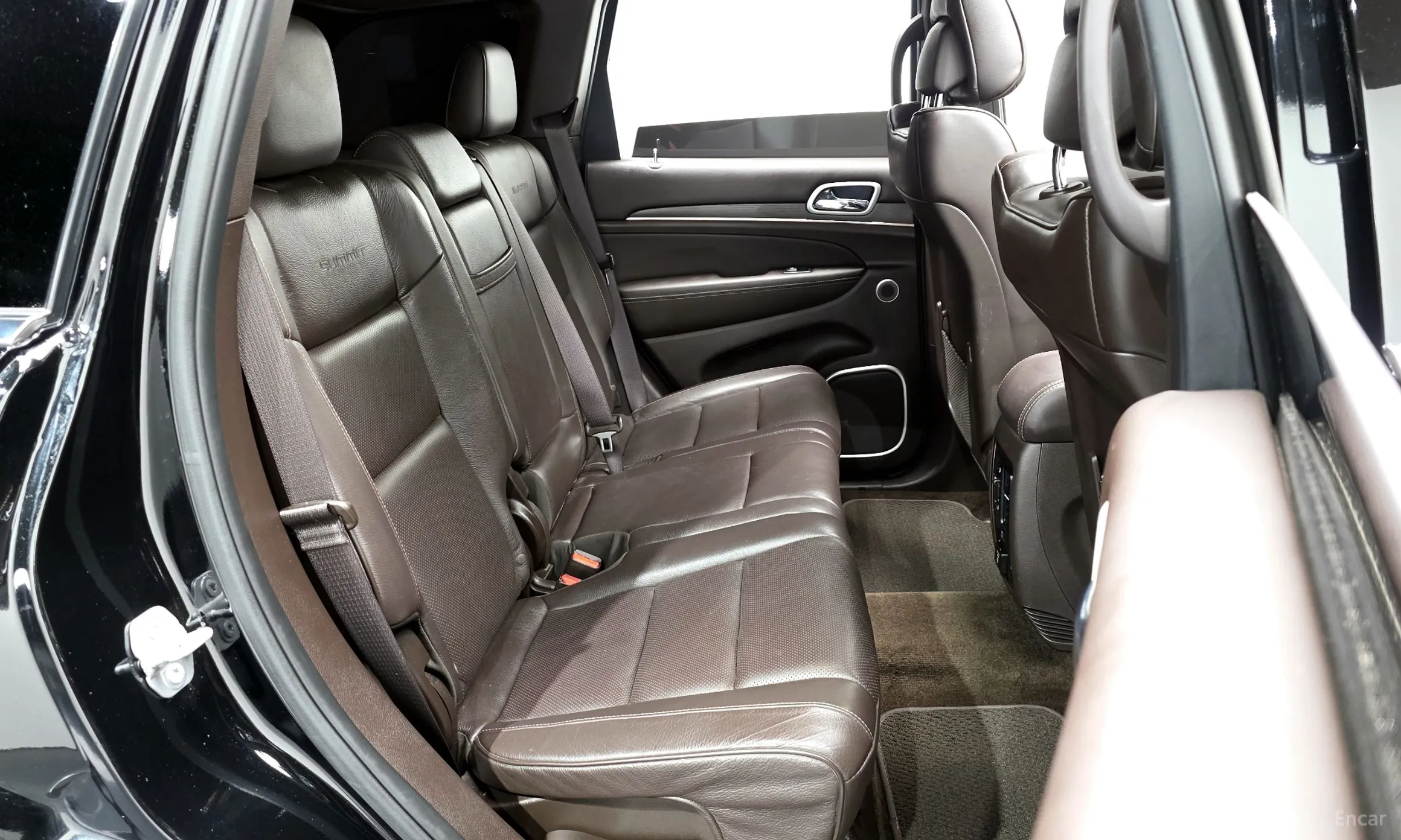 Jeep Grand Cherokee превью 12