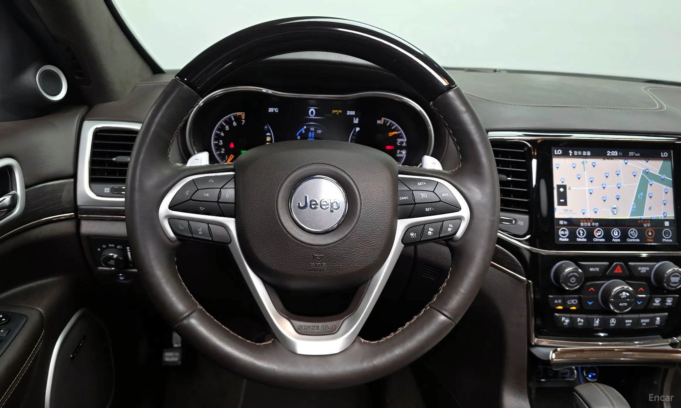 Jeep Grand Cherokee превью 13