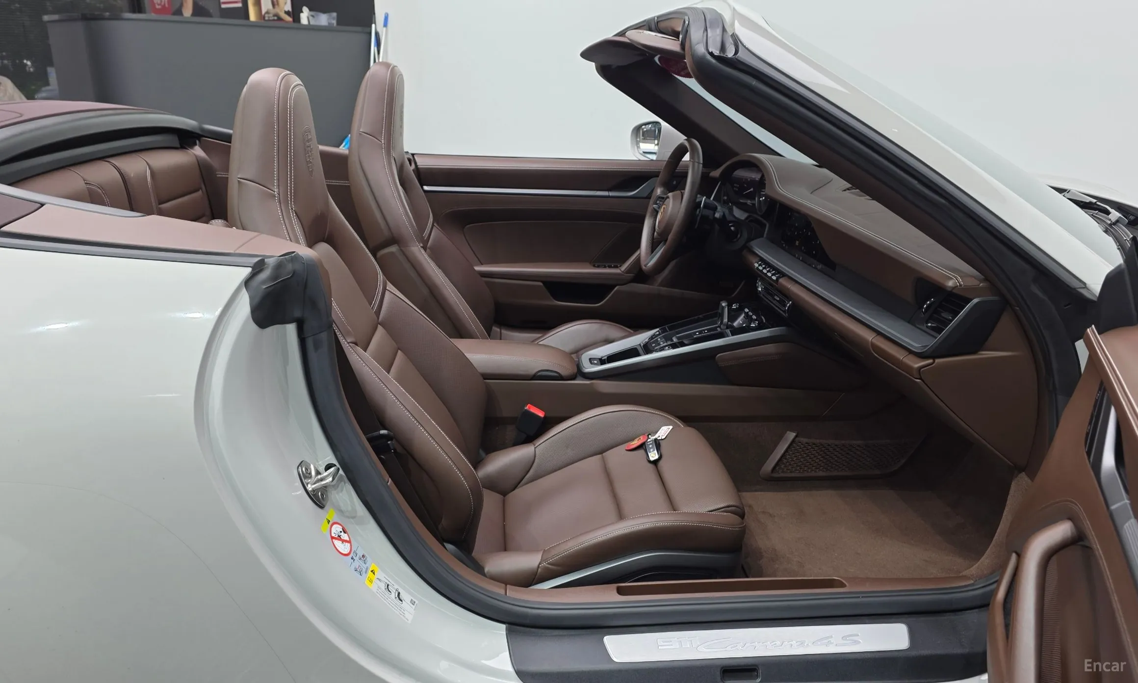 Porsche 911 (992) превью 11