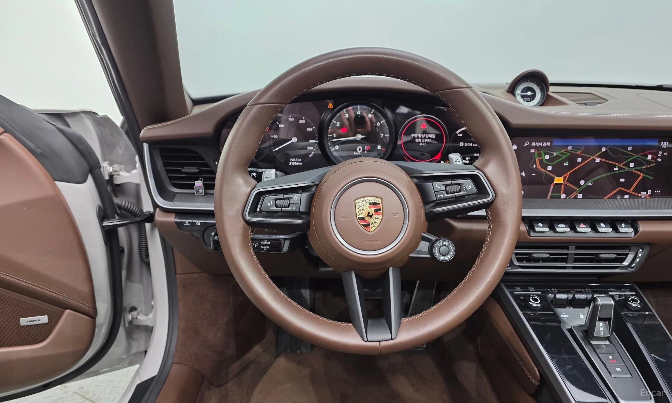 Porsche 911 (992) превью 13