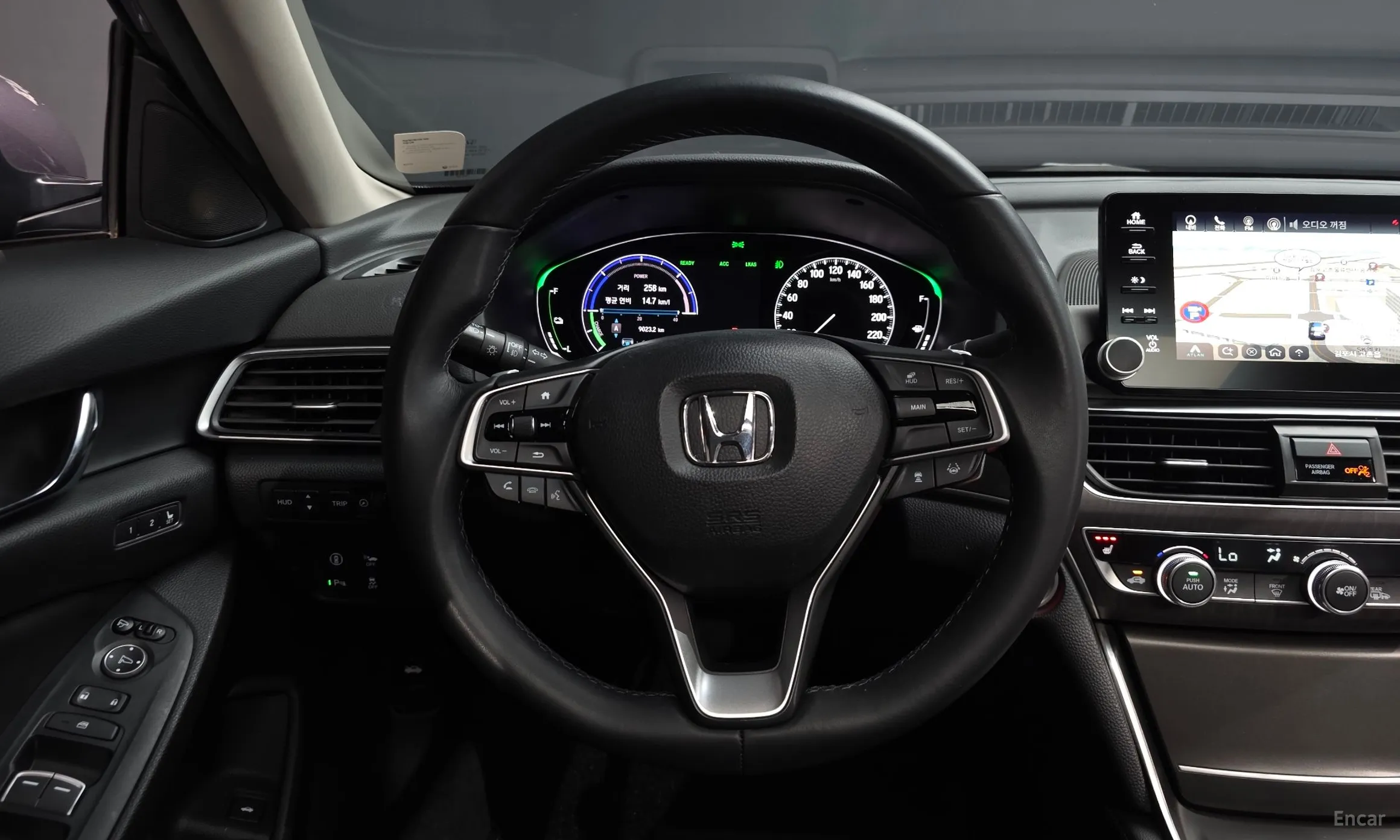 Honda Accord 10th Generation превью 13