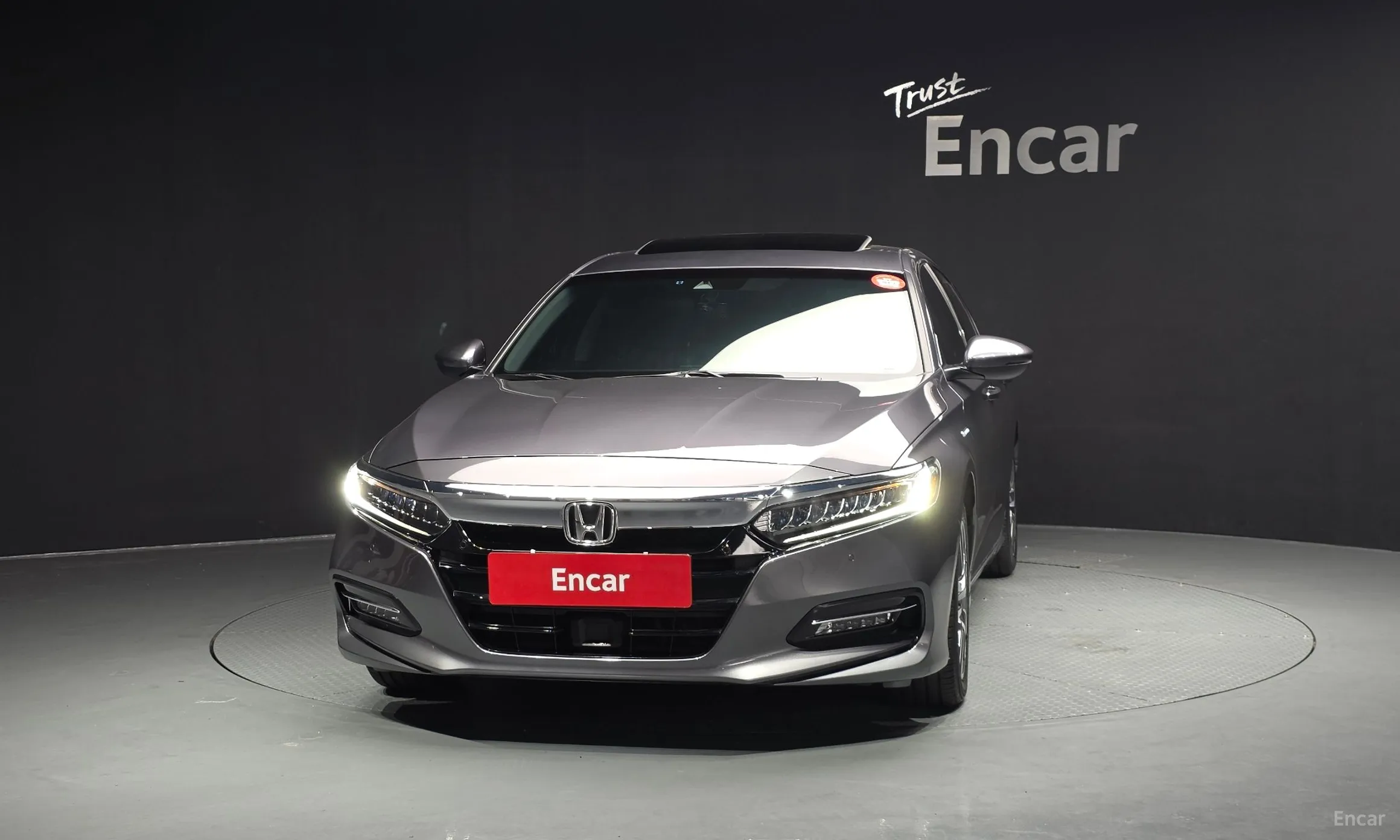 Honda Accord 10th Generation превью 3