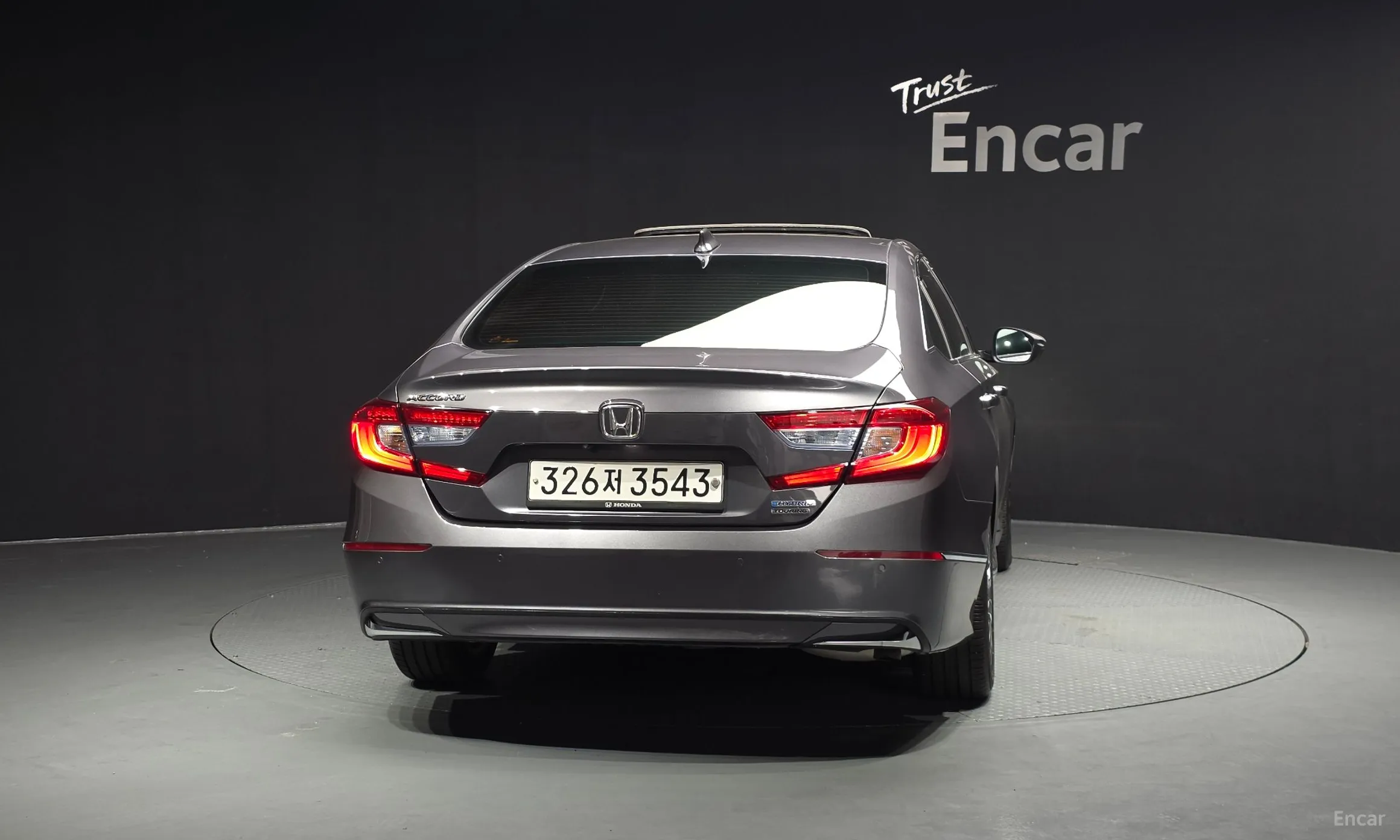 Honda Accord 10th Generation превью 4