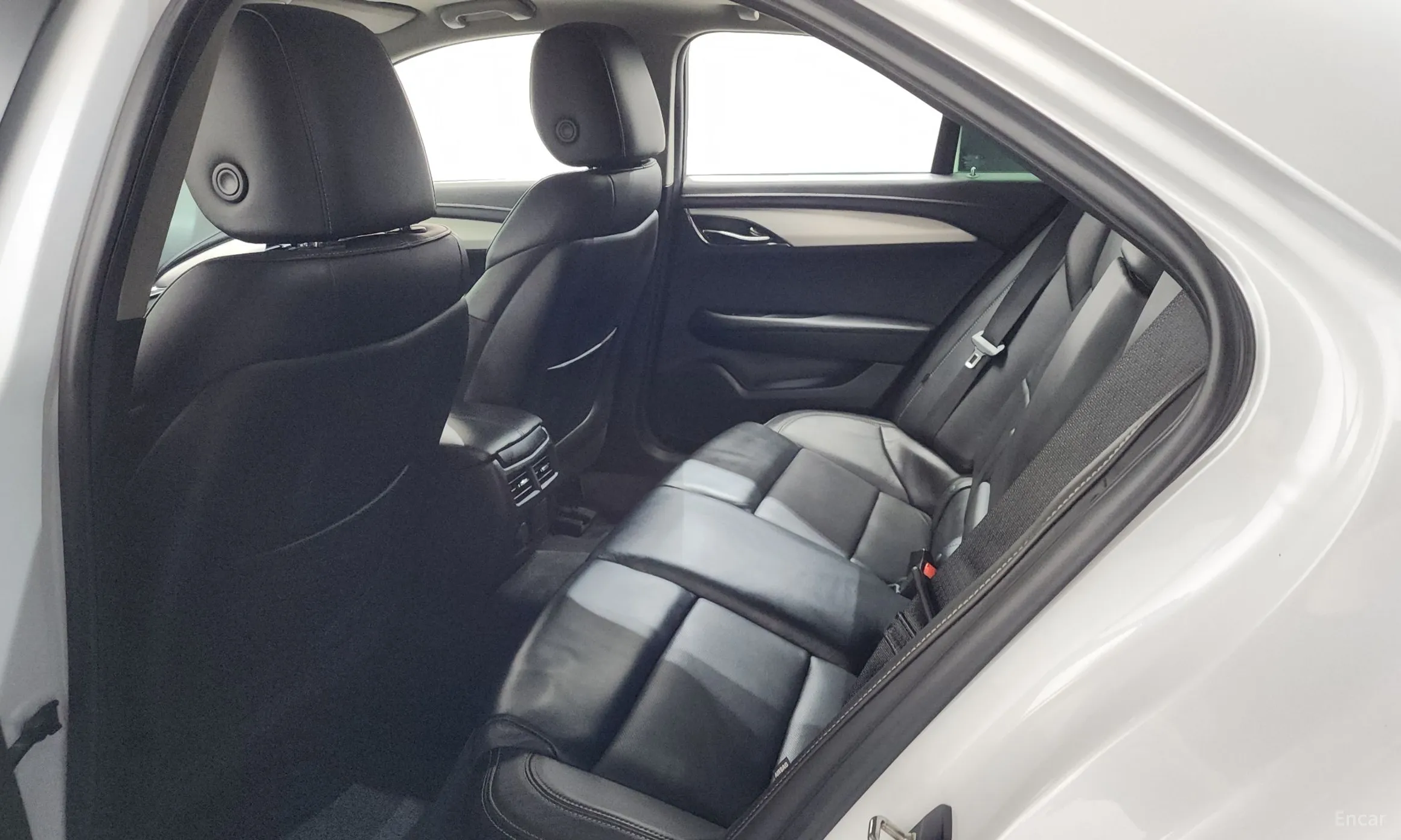 Cadillac Ats превью 11