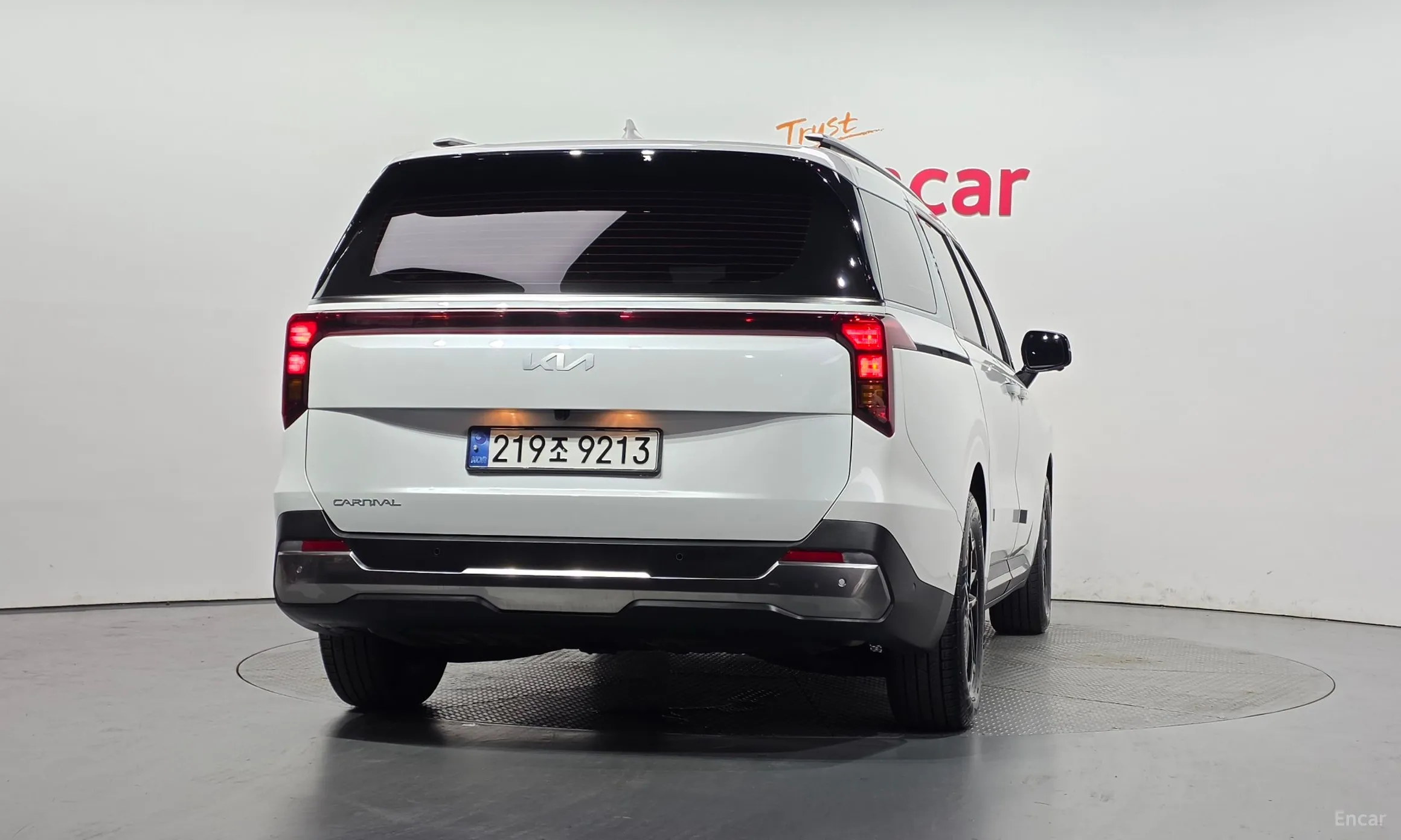 Kia Carnival 4th Generation превью 4