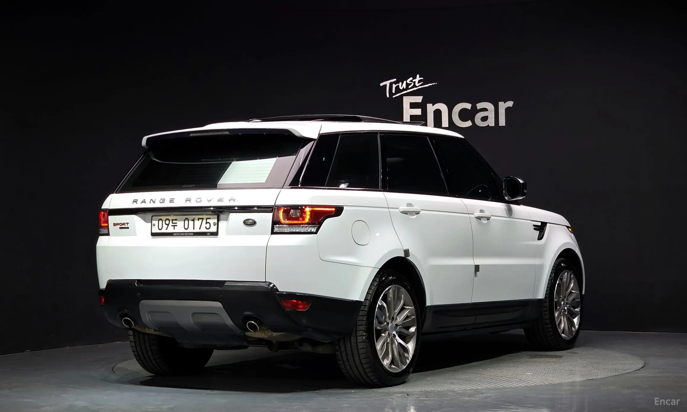 Land Rover Range Rover Sport 2nd Generation
