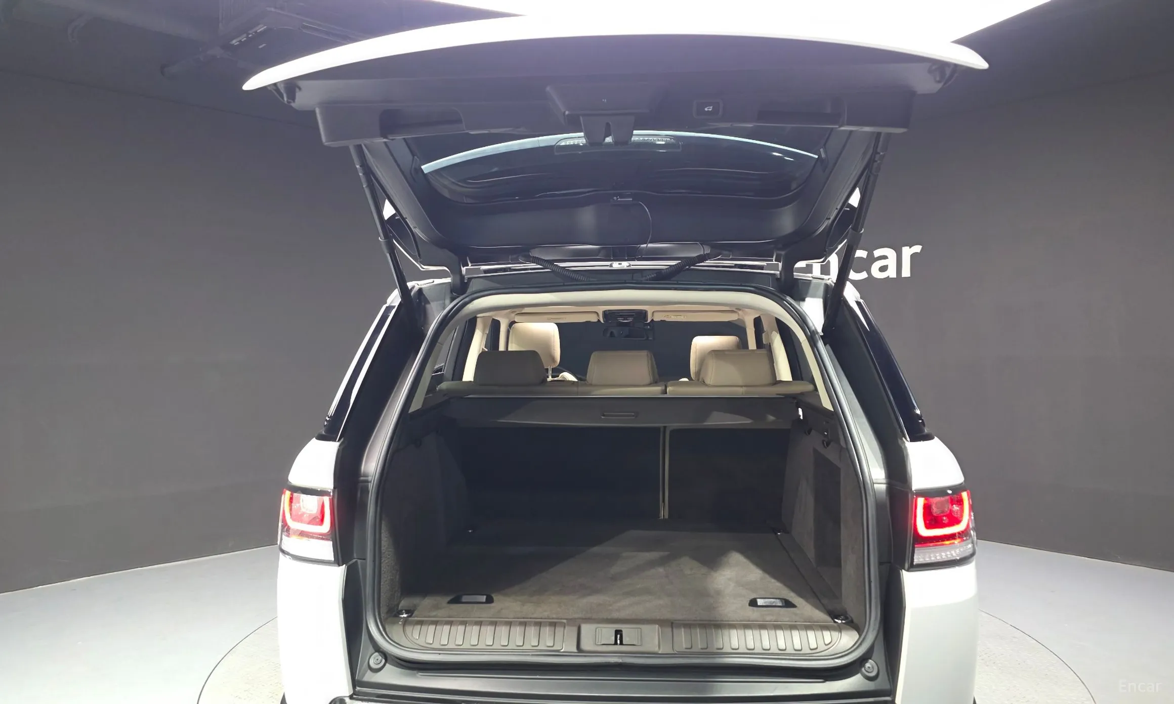 Land Rover Range Rover Sport 2nd Generation превью 20